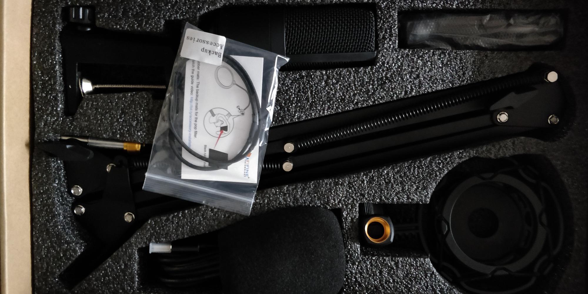 FIFINE T669 Studio Condenser USB Microphone for Recording Podcasting customer photo 1