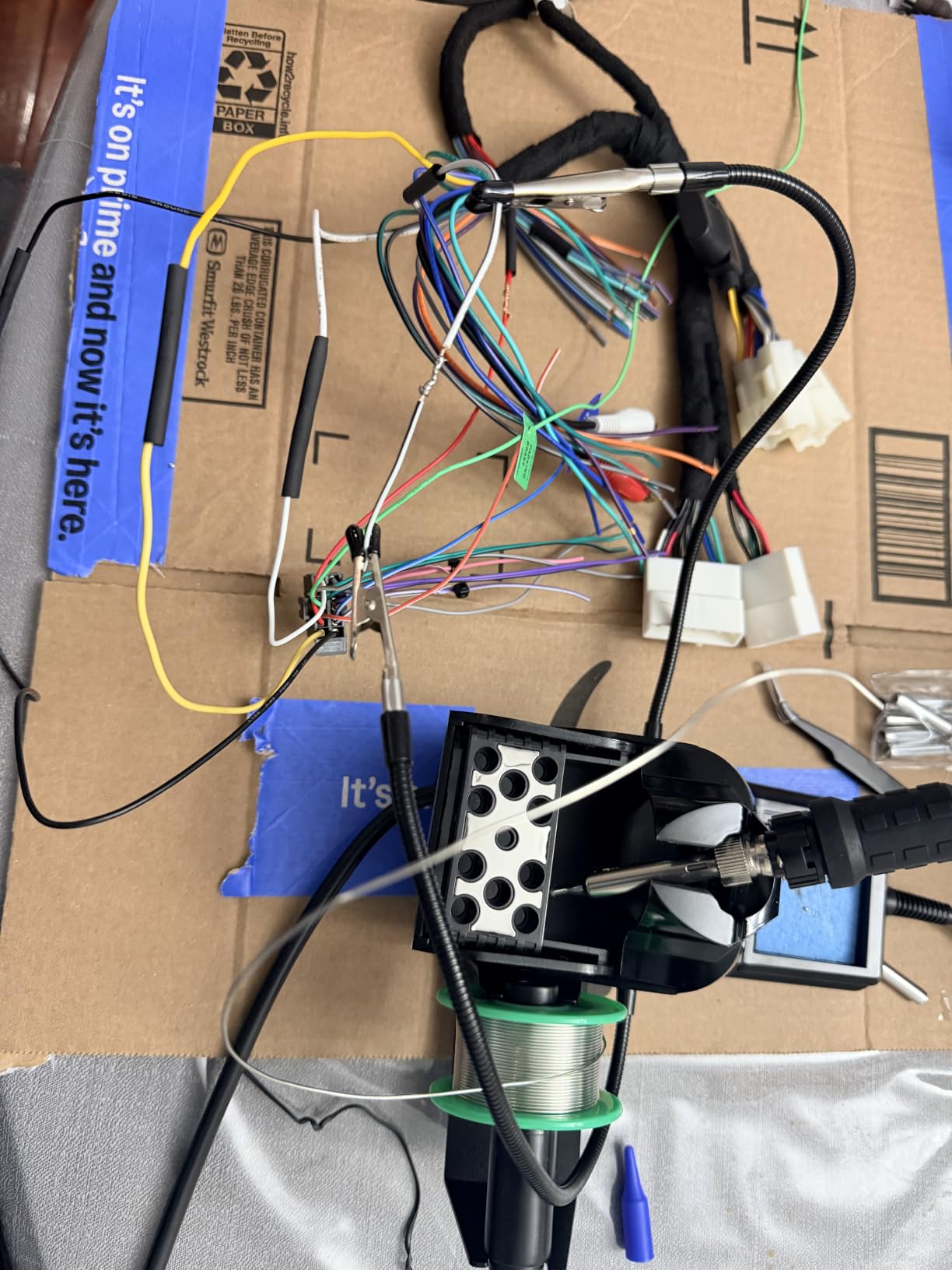 YIHUA 926 III 60W Digital Display Soldering Iron Station Kit w 2 Helping Hands, 6 Extra Iron Tips, Lead-Free Solder, Solder Sucker, S/S Tweezers, °C/ºF Conversion, Auto Sleep & Calibration Support customer photo 2