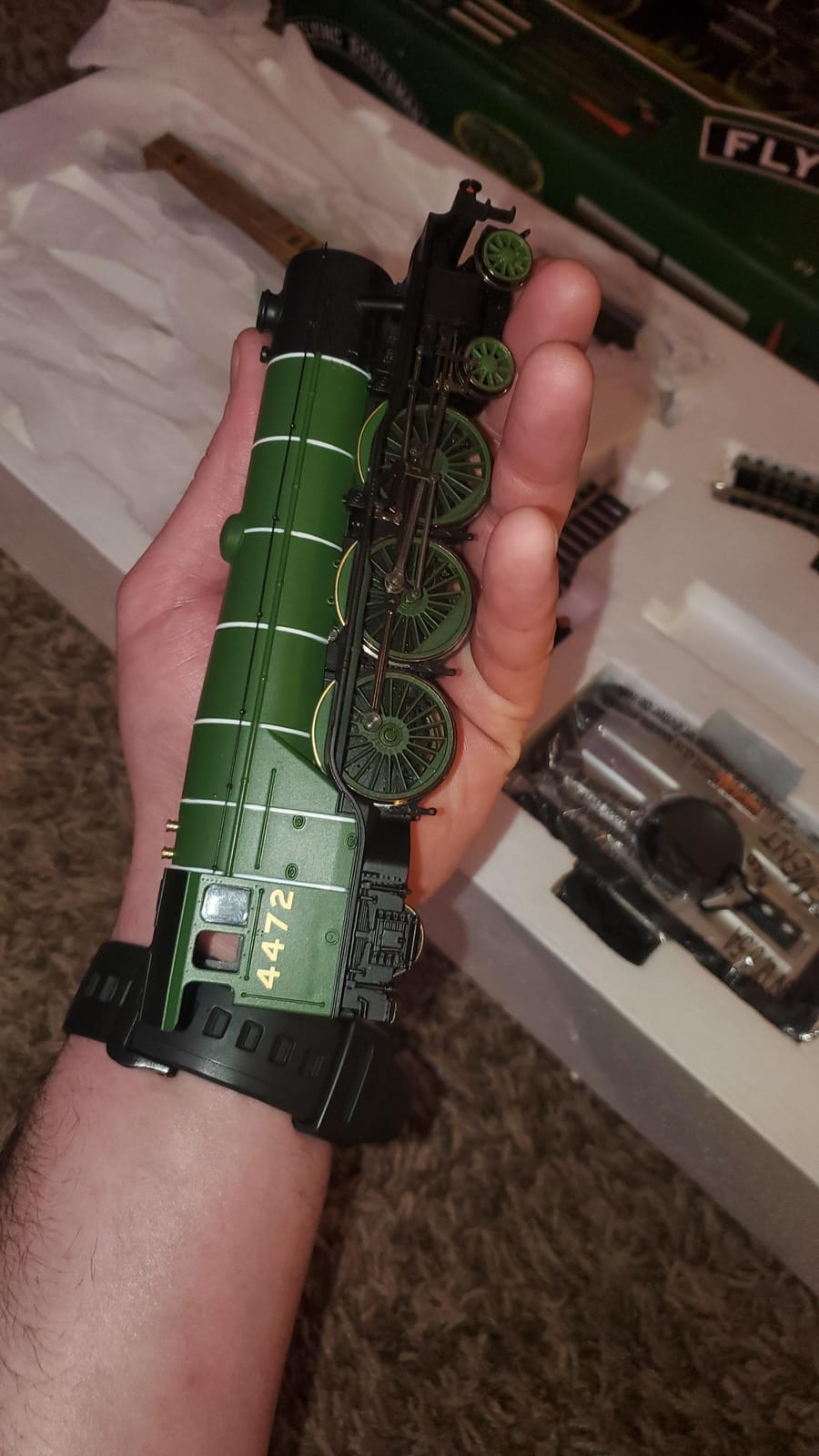 Hornby Electric Train Set - R1255M The Flying Scotsman A1Class - OO Gauge customer photo 1