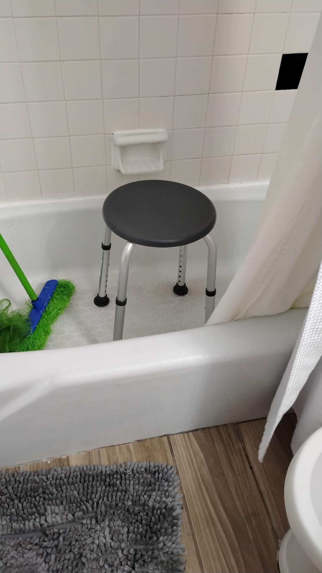 Flash Furniture Bath Shower Stool, 300 LB Rated, Gray customer photo 1