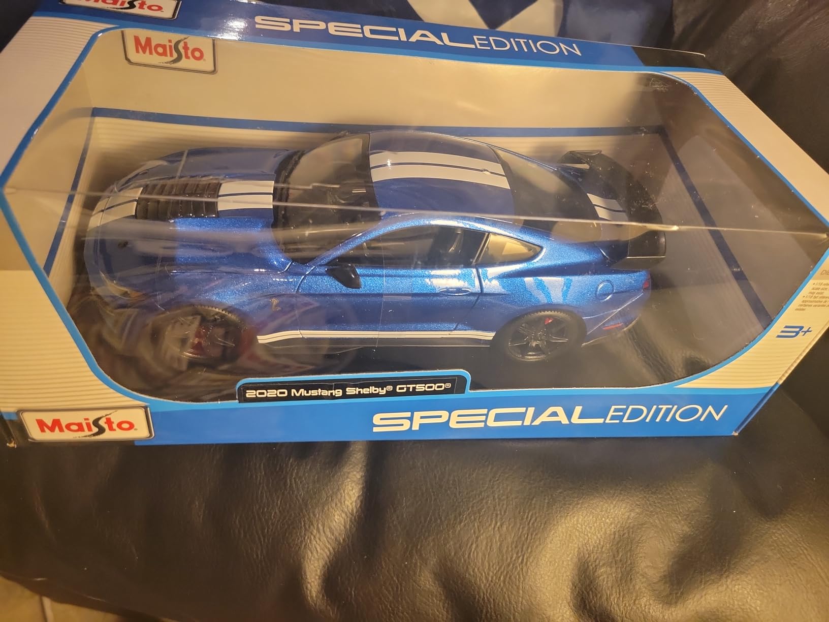 Maisto 1:18 Special Edition 2020 Mustang Shelby GT500, assorted orange, blue customer photo 1