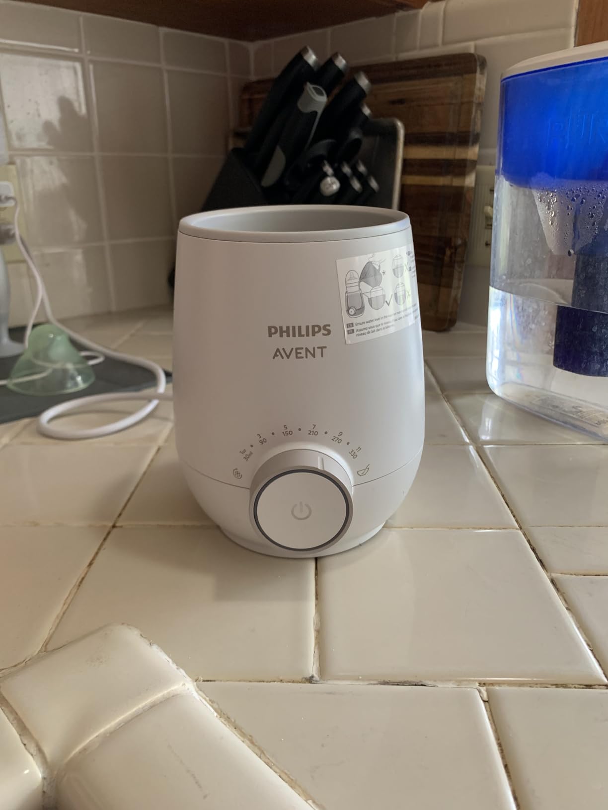 Philips Avent Premium Fast Bottle Warmer with Smart Temperature Control | Warms Milk in 3 Minutes, Water Bath Technology, No Hot Spots, Auto Shut-Off, Fits Most Bottle Brands, SCF358/00 customer photo 2