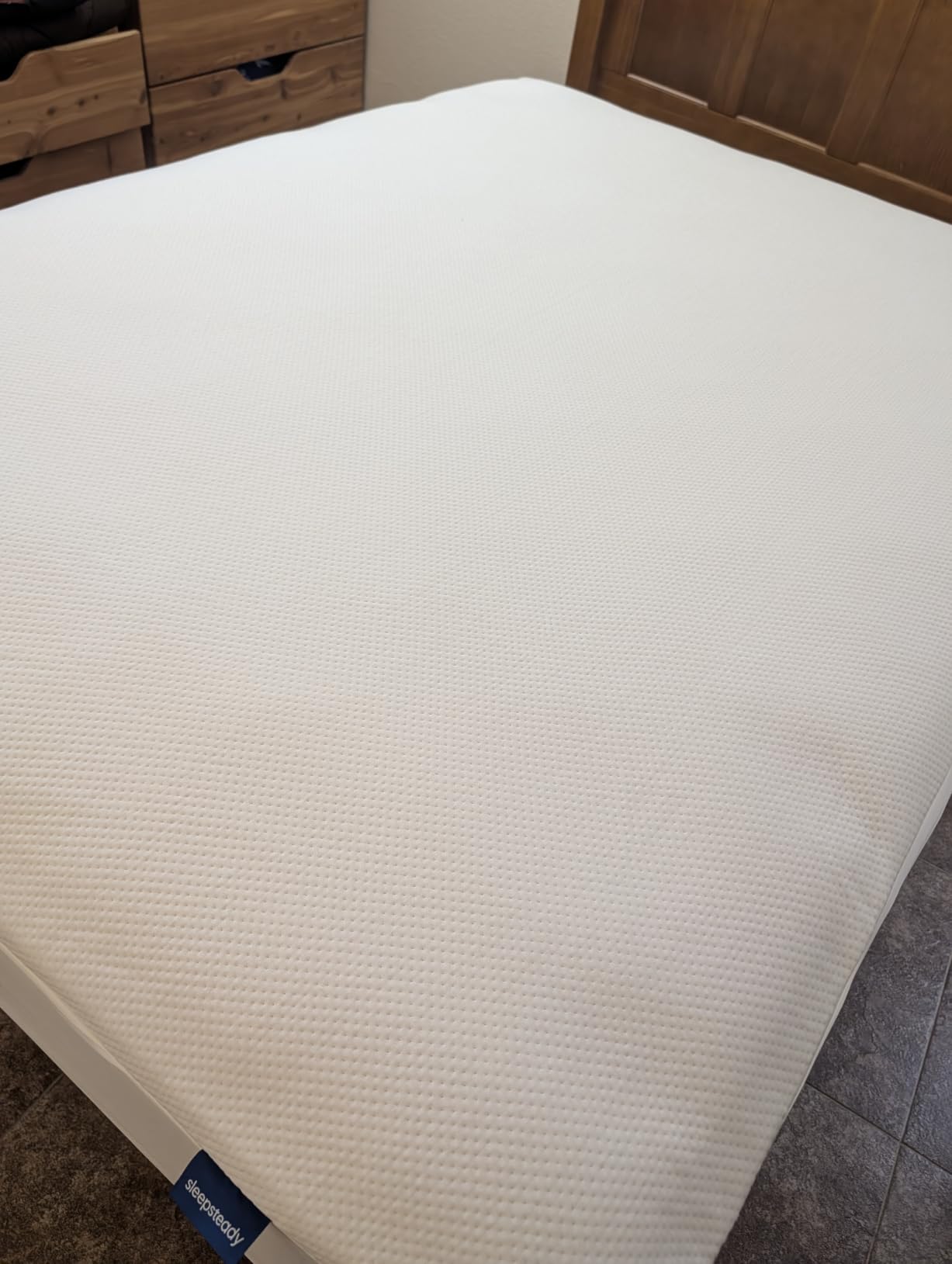 Queen Size Luxury Tencel Mattress Protector, 100% Waterproof, Ultra Soft, Naturally Cooling & Breathable, Deep Pocket Up to 18