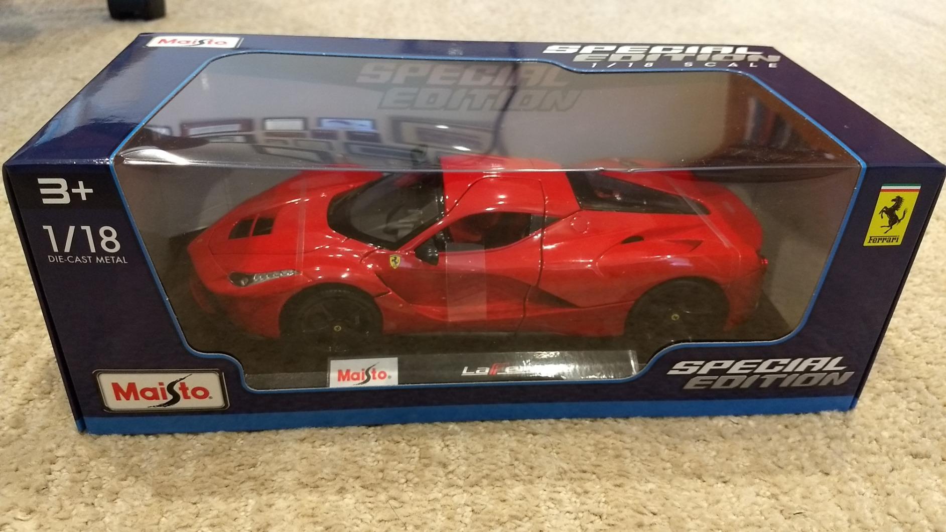 2020 Chevrolet Corvette Stingray C8 Dark Gray Metallic with Racing Stripes 1/18 Diecast Model Car by Maisto customer photo 2