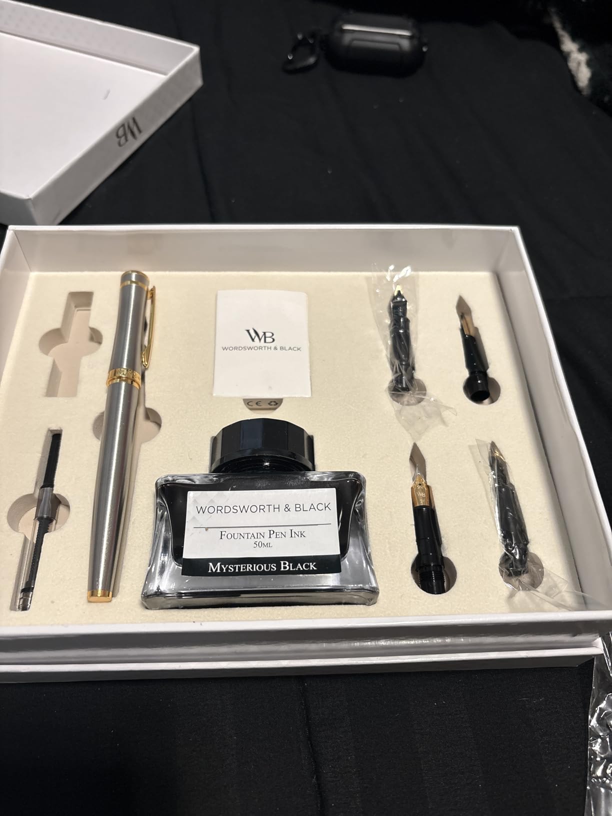 Wordsworth & Black Luxury Fountain Pen Set for Writing, 6 Nibs, Silver Gold customer photo 2
