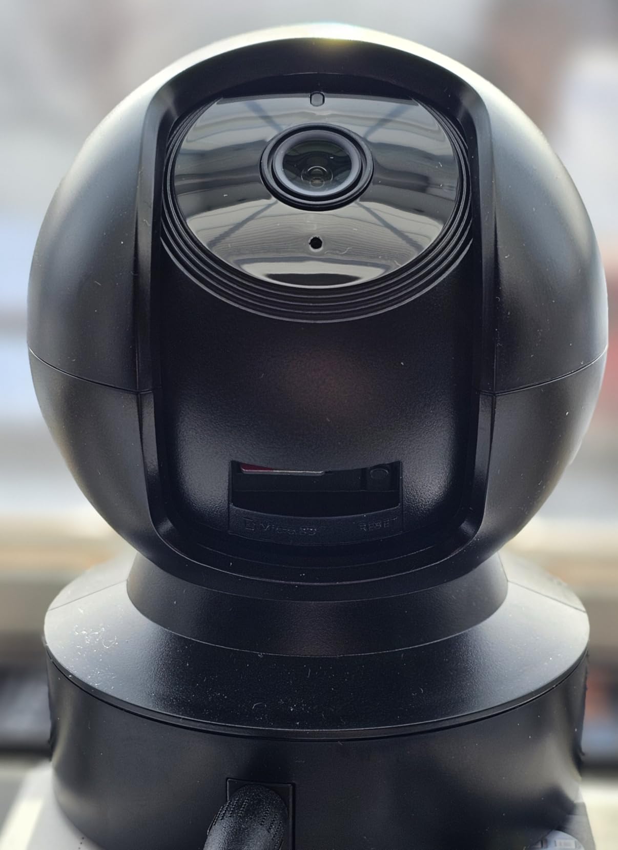 Kasa 1080p Indoor Pan/Tilt Wired Security Camera, Baby & Pet Monitor, EC70 | Motion Detection & Tracking, 2-Way Audio, Night Vision, Subscription-Free Local Storage or Optional Cloud customer photo 1