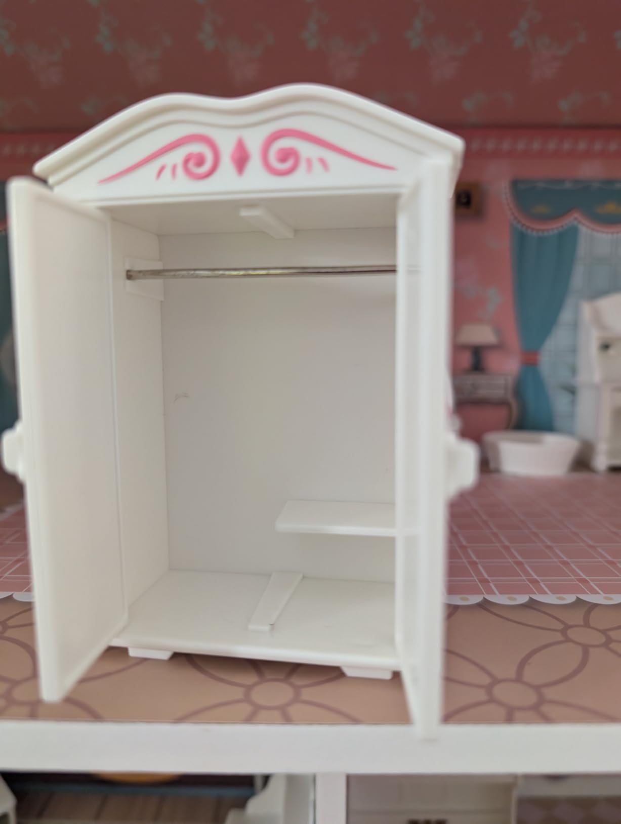 ROBUD Wooden Dollhouse with Furniture Blue for Girls 3-6 customer photo 2