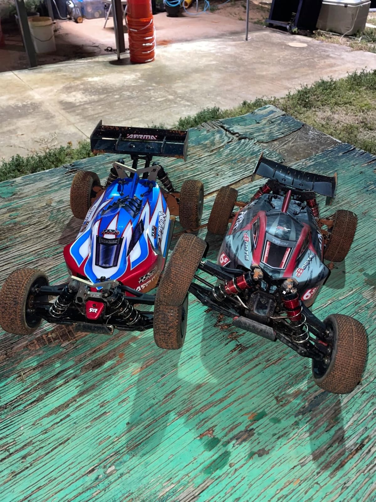 ARRMA RC Car 1/8 Typhon 6S V5 4WD BLX Buggy with Spektrum Firma RTR, Black and Red, ARA8606V5 customer photo 1