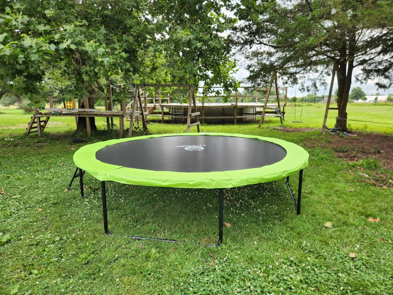 Jumpzylla Outdoor Trampoline with Net for Kids 8FT 10FT 12FT 14FT 15FT 16FT, ASTM-compliant trampoline with enclosure, non-slip ladder, rust-resistant galvanized steel frame customer photo 1