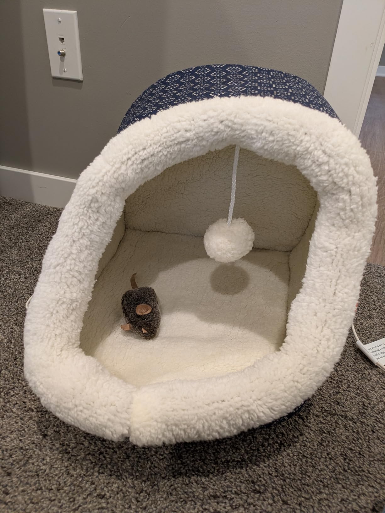 K&H Heated Cat Bed, Thermo-Pet Cave Indoor, Safety Listed, 4W, Navy/Geo, Collapsible customer photo 2