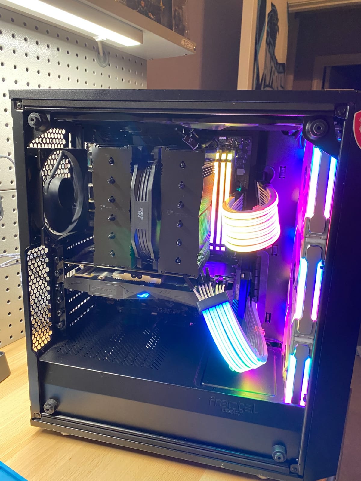 AMD Ryzen™ 5 5600G 6-Core 12-Thread Desktop Processor with Radeon™ Graphics customer photo 1