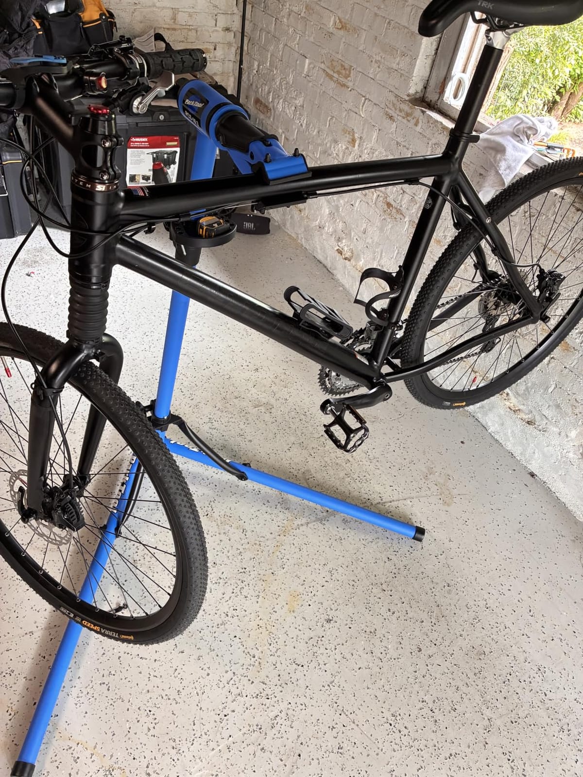 PCS-10.3 - Deluxe Home Mechanic Repair Stand customer photo 1