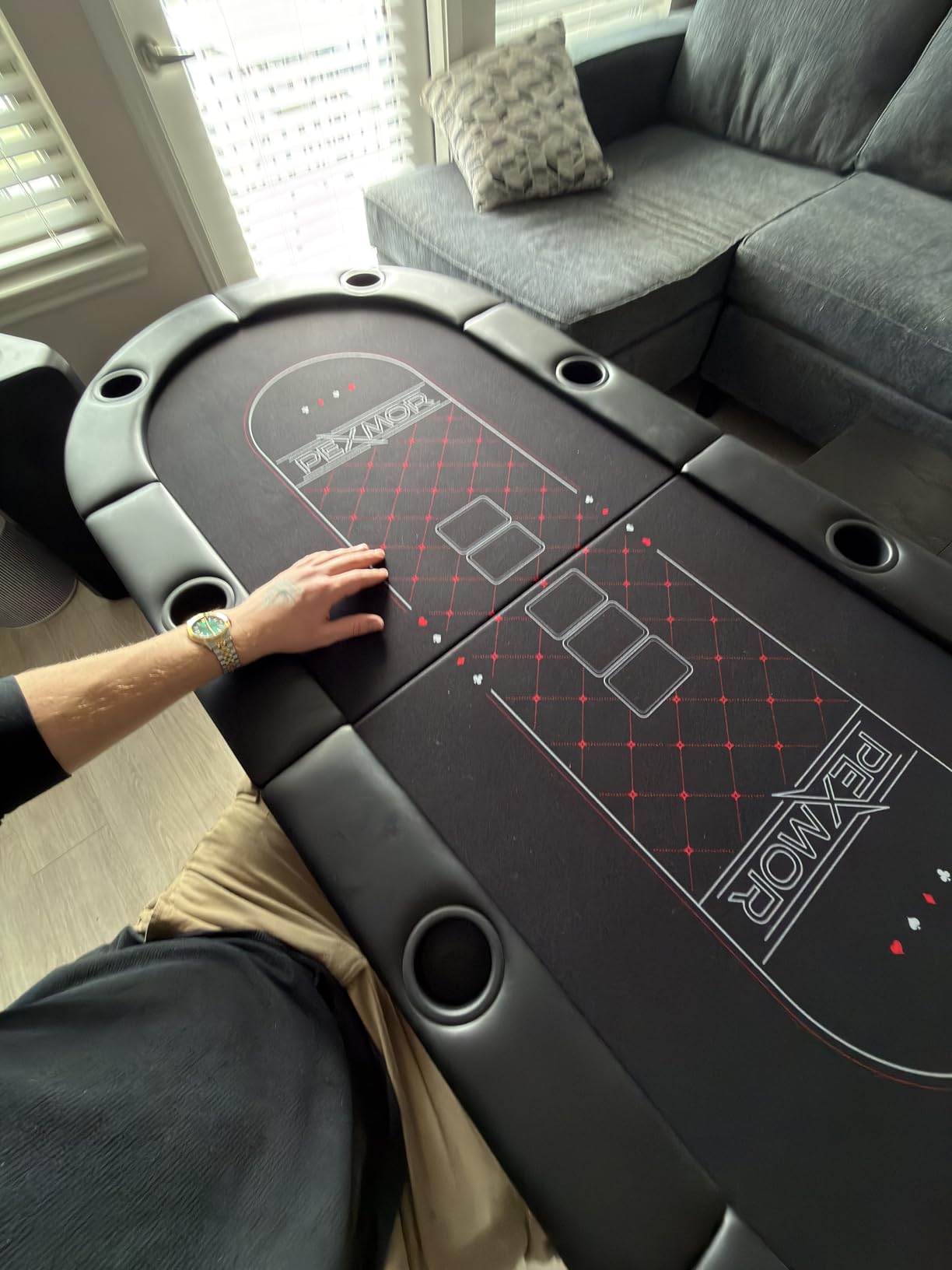 PEXMOR 8 Player Foldable Poker Table, Folding Texas Holdem Blackjack Casino Game Table w/Deeper Stainless Steel Cup Holders| Casino-Grade Felt| Water-Resistant Cushioned Rail, Fully Assembled customer photo 1