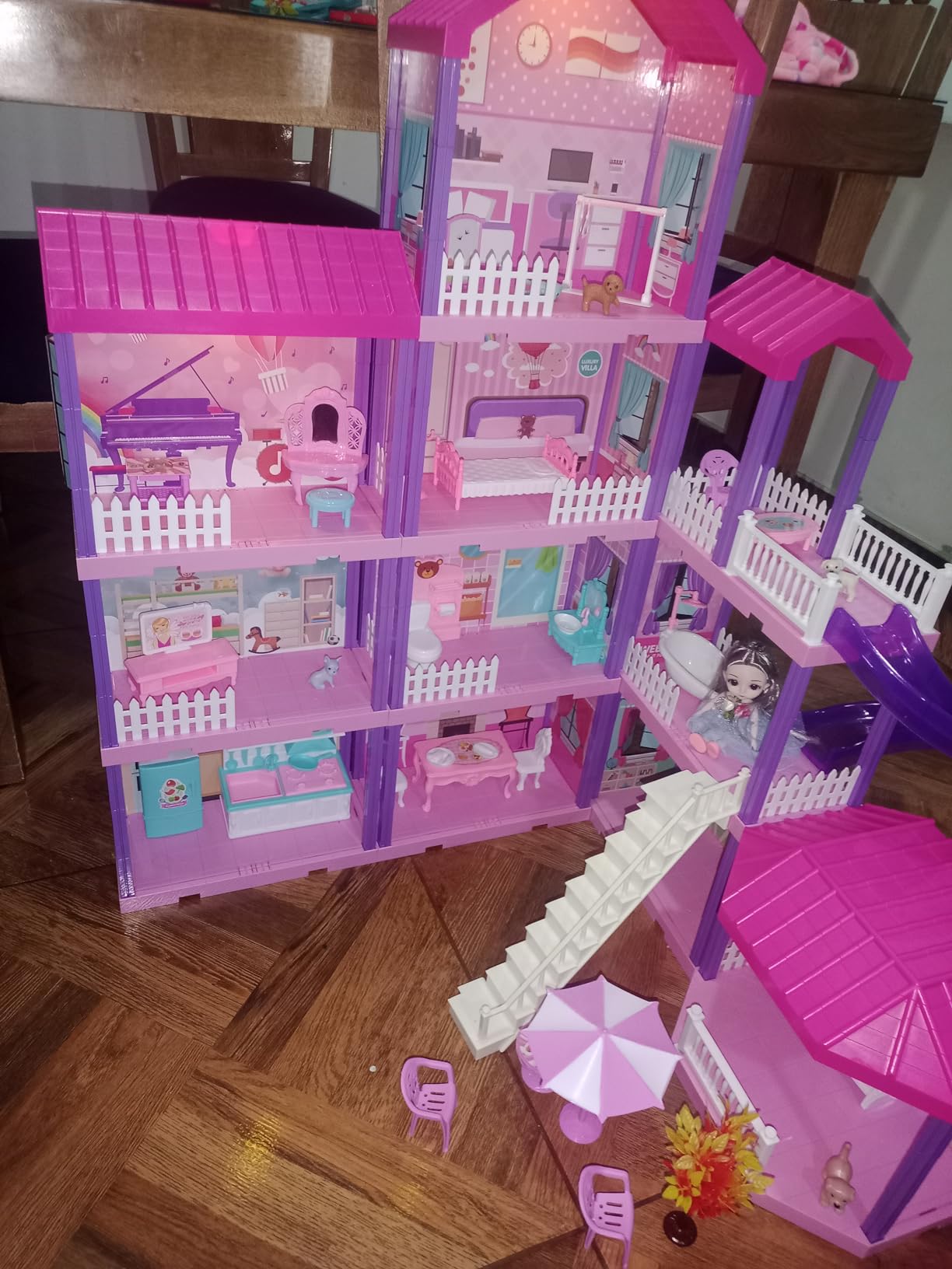beefunni Doll House, Dollhouse with 4 Stories-11 Rooms, 2 Dolls and Lights customer photo 1