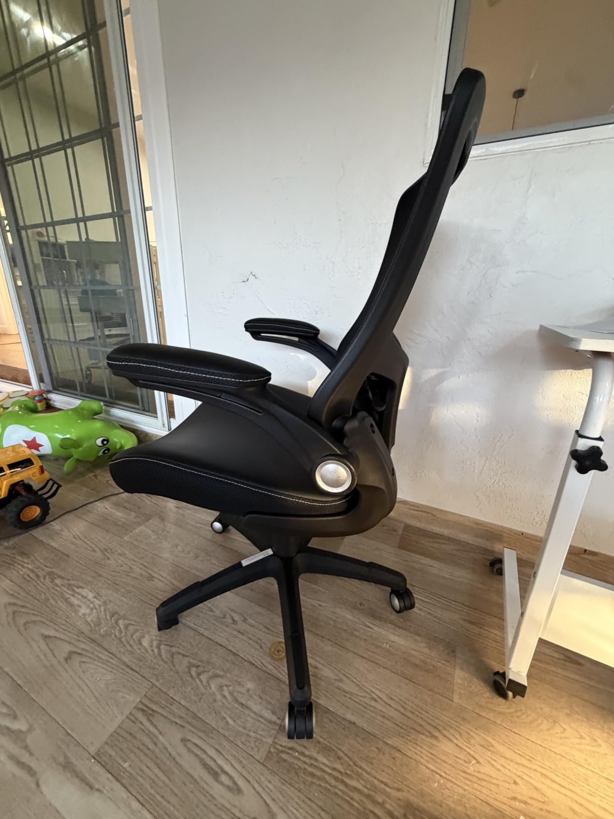 Office Chair Ergonomic Desk Chair, Computer PU Leather Home Office Chair, Swivel Mesh Back Adjustable Lumbar Support Flip-up Arms Executive Task Chair customer photo 2