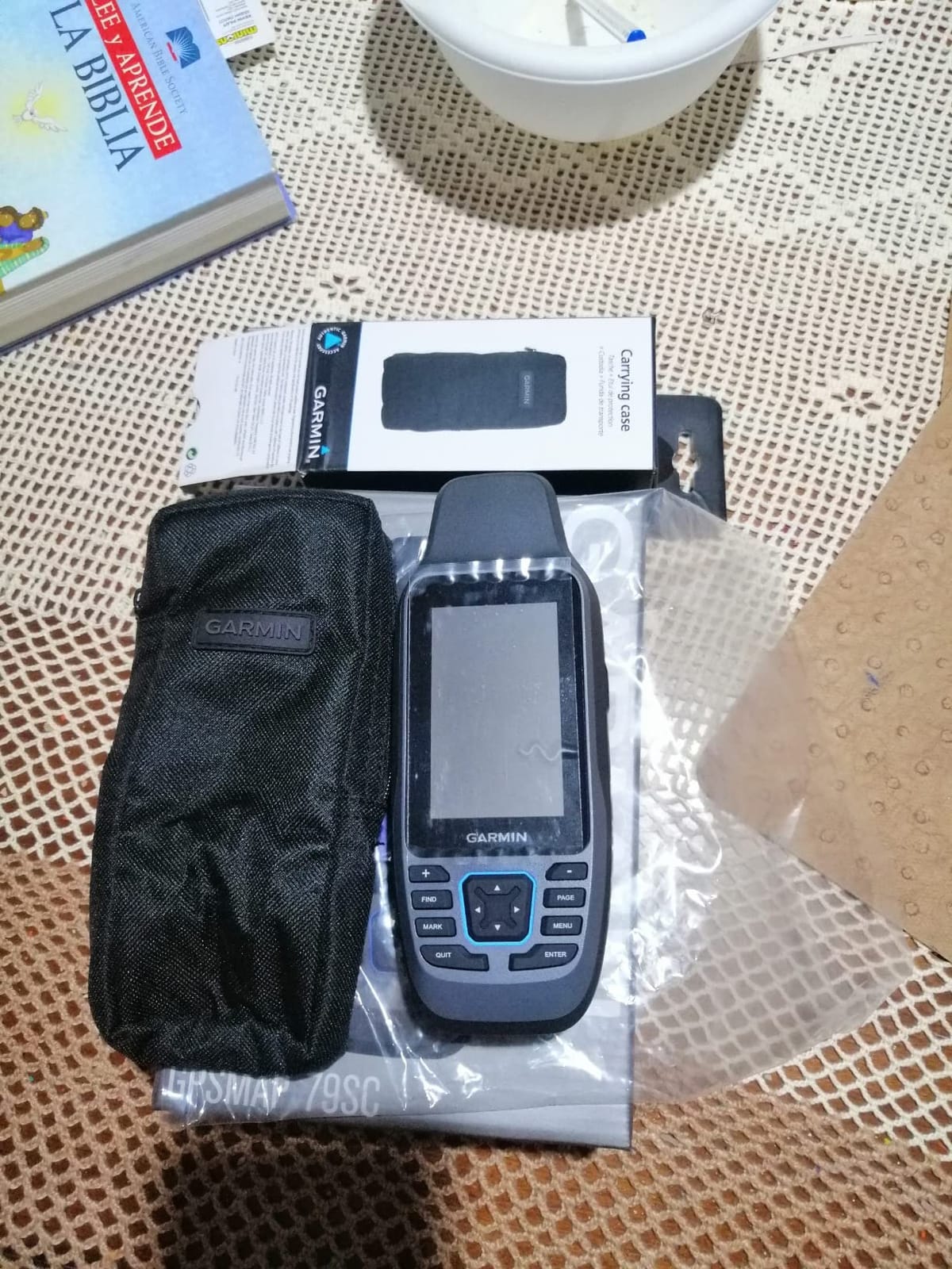 Garmin GPSMAP 79sc, Marine GPS Handheld Preloaded with BlueChart g3 Coastal Charts, Rugged Design and Floats in Water customer photo 2