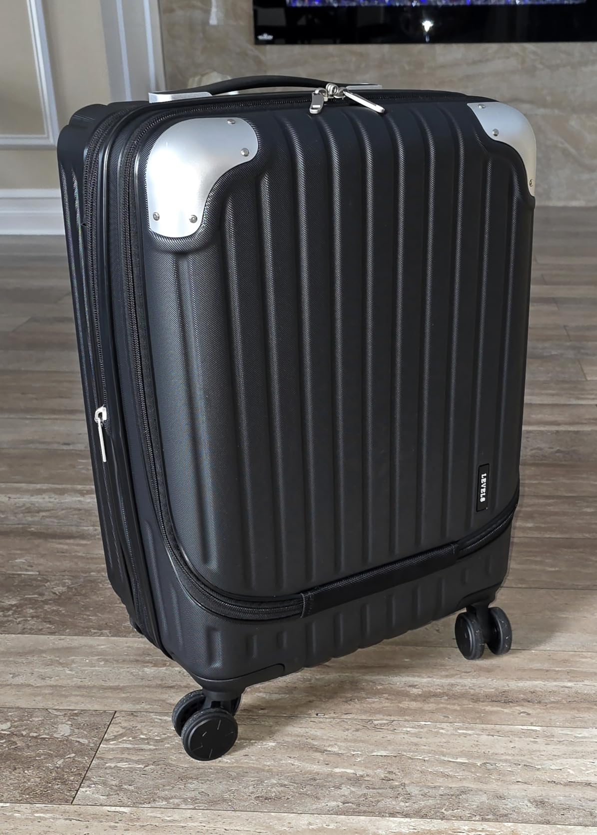 LEVEL8 Luggage Sets 3 Piece, Hardshell Suitcase with Wheels, 20/24/28 Inch customer photo 1