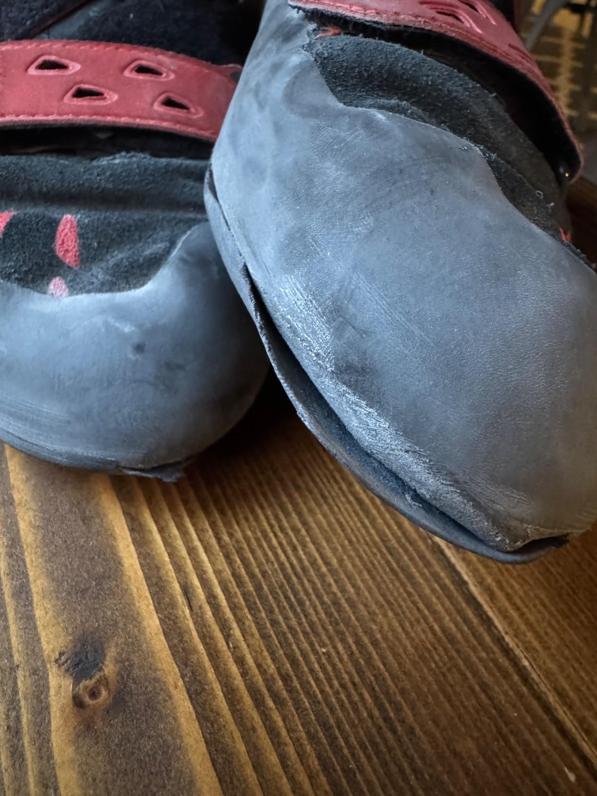 La Sportiva Mens Tarantula Rock Climbing Shoes customer photo 2