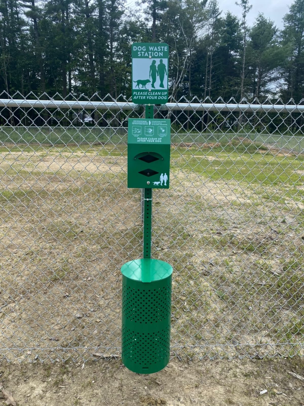 POCHAR Rust-Proof Aluminum Outdoor Dog Waste Disposal Station for Pet Parks customer photo 1