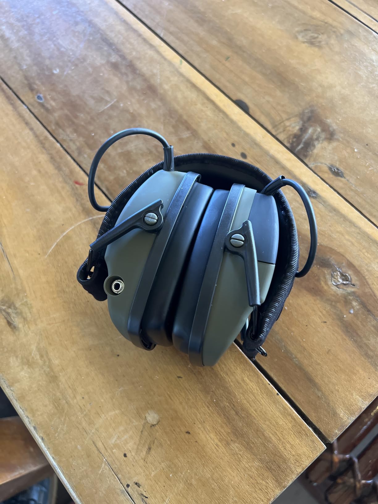 ZOHAN 035 Bluetooth 6.0 Shooting Ear Protection Earmuff, Active Noise Canceling, Hearing Protection with Sound Amplification (Green Bluetooth) customer photo 2