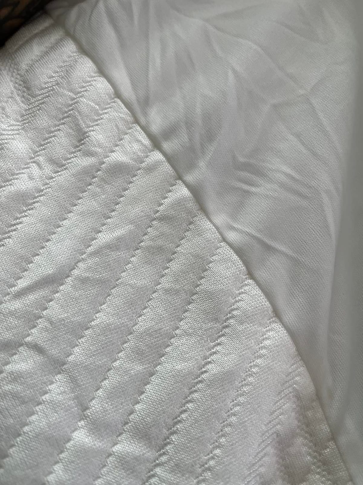 GRT Queen Waterproof Mattress Protector Rayon Bamboo - 3D Air Fiber Cooling Mattress Cover Breathable Ultra Soft, Mattress Pad Noiseless Fits up to 26'' Deep Pocket Washable customer photo 2