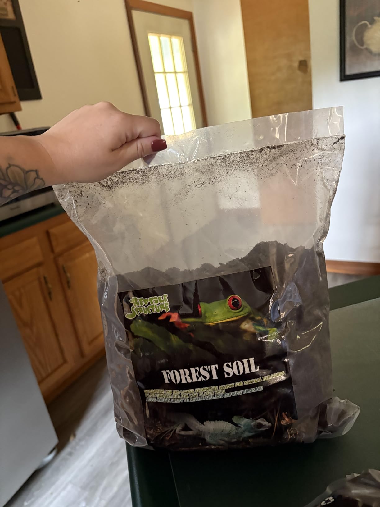 BNOSDM Reptile Soil Substrate Fluffy Small-Strand Reptile Substrate and Snake Bedding Clean Natural Terrarium Bedding for Lizards Snakes Tortoises Tarantulas customer photo 1