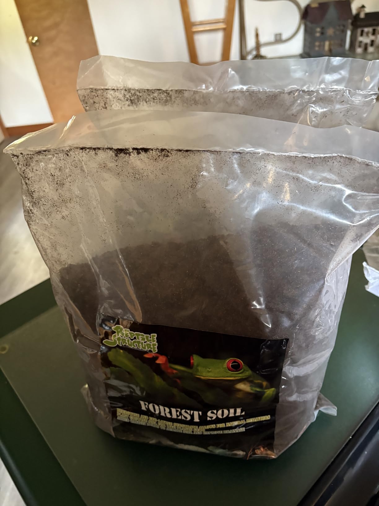 BNOSDM Reptile Soil Substrate Fluffy Small-Strand Reptile Substrate and Snake Bedding Clean Natural Terrarium Bedding for Lizards Snakes Tortoises Tarantulas customer photo 2