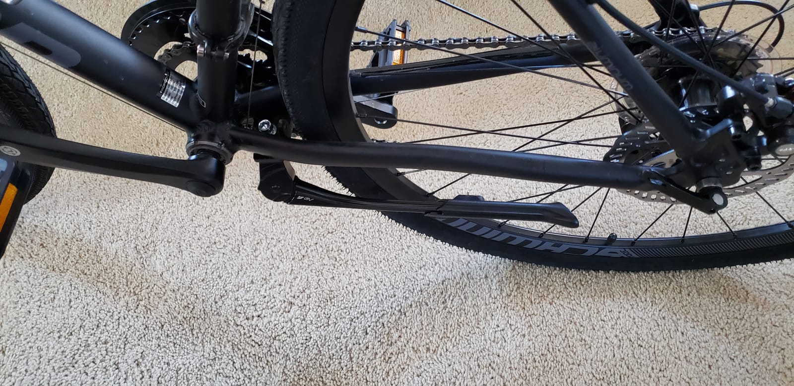 Schwinn Sporterra RX Gravel Bike, 700c Mens and Womens Bike, 14-Speed Drop Bar Gravel Bicycle, Mechanical Disc Brakes, Rigid Fork, Aerodynamic Riding Position, Quick Release Seat Post, Adult Bicycle customer photo 2
