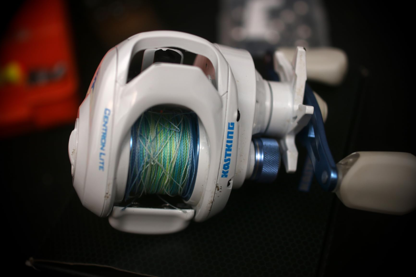 KastKing Centron Lite Baitcasting Fishing Reels with 7.1:1 Gear Ratio | Max Drag: 15.4 lb, 5+1 Anti-Reverse BB, 7.6 oz, Lightweight Glass Fiber Infused Nylon Frame, 10-Button Magnetic Brake customer photo 1