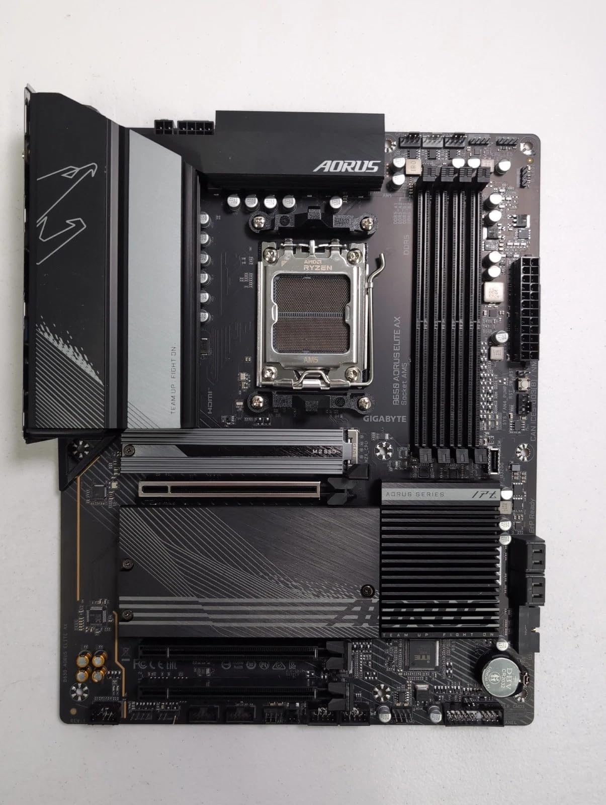 GIGABYTE B650 AORUS Elite AX AMD AM5 ATX Motherboard, Support Ryzen 9000/8000/7000 Series, DDR5, 14+2+1 Power Phase, PCIe 5.0 M.2, USB-C 3.2 Gen 2, WIFI6E, 2.5GbE, EZ-Latch, Q-Flash, RGB Fusion customer photo 1