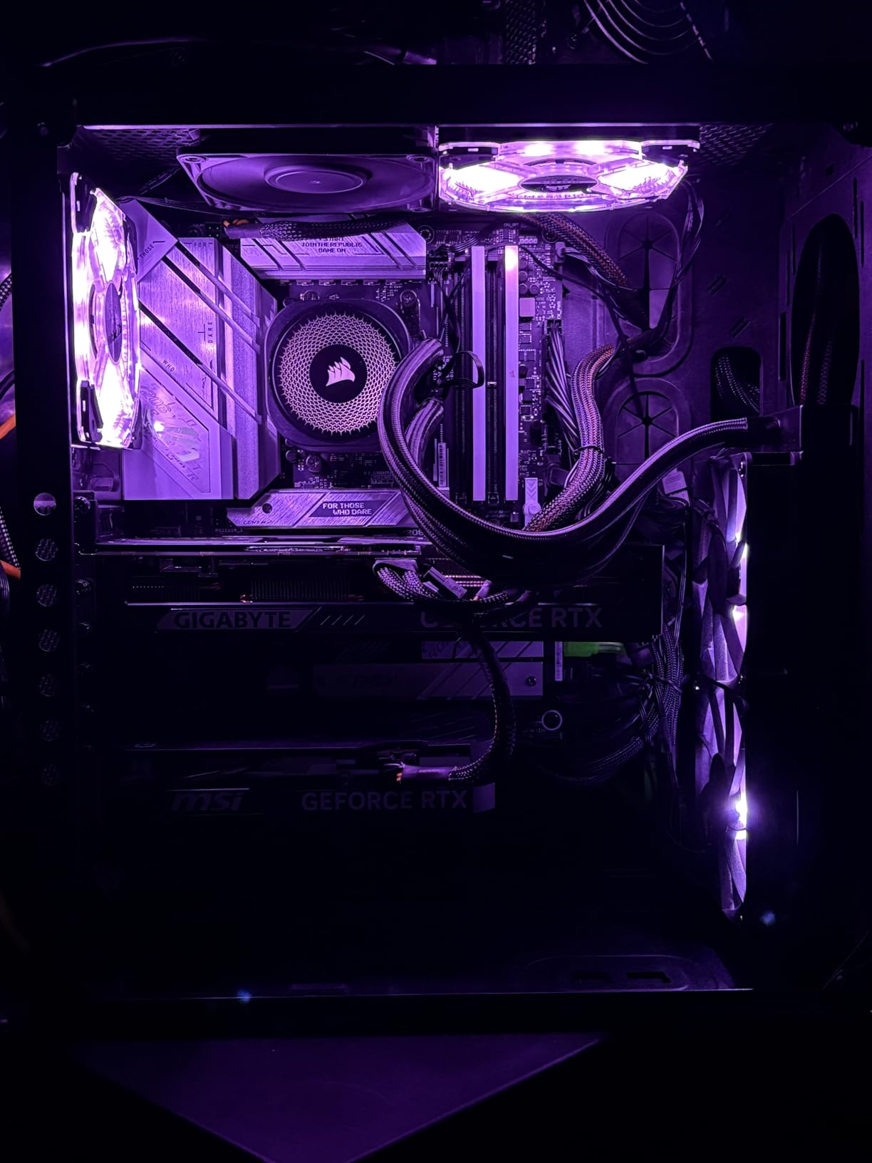 ASUS ROG Strix B650-A Gaming WiFi AMD B650 AM5 Ryzen™ Desktop 9000 8000 & 7000 ATX motherboard, 12 + 2 power stages, DDR5, 3x M.2 slot, PCIe® 4.0, 2.5G LAN, WiFi 6E, USB 3.2 Gen 2x2 Type-C®, Aura Sync customer photo 1