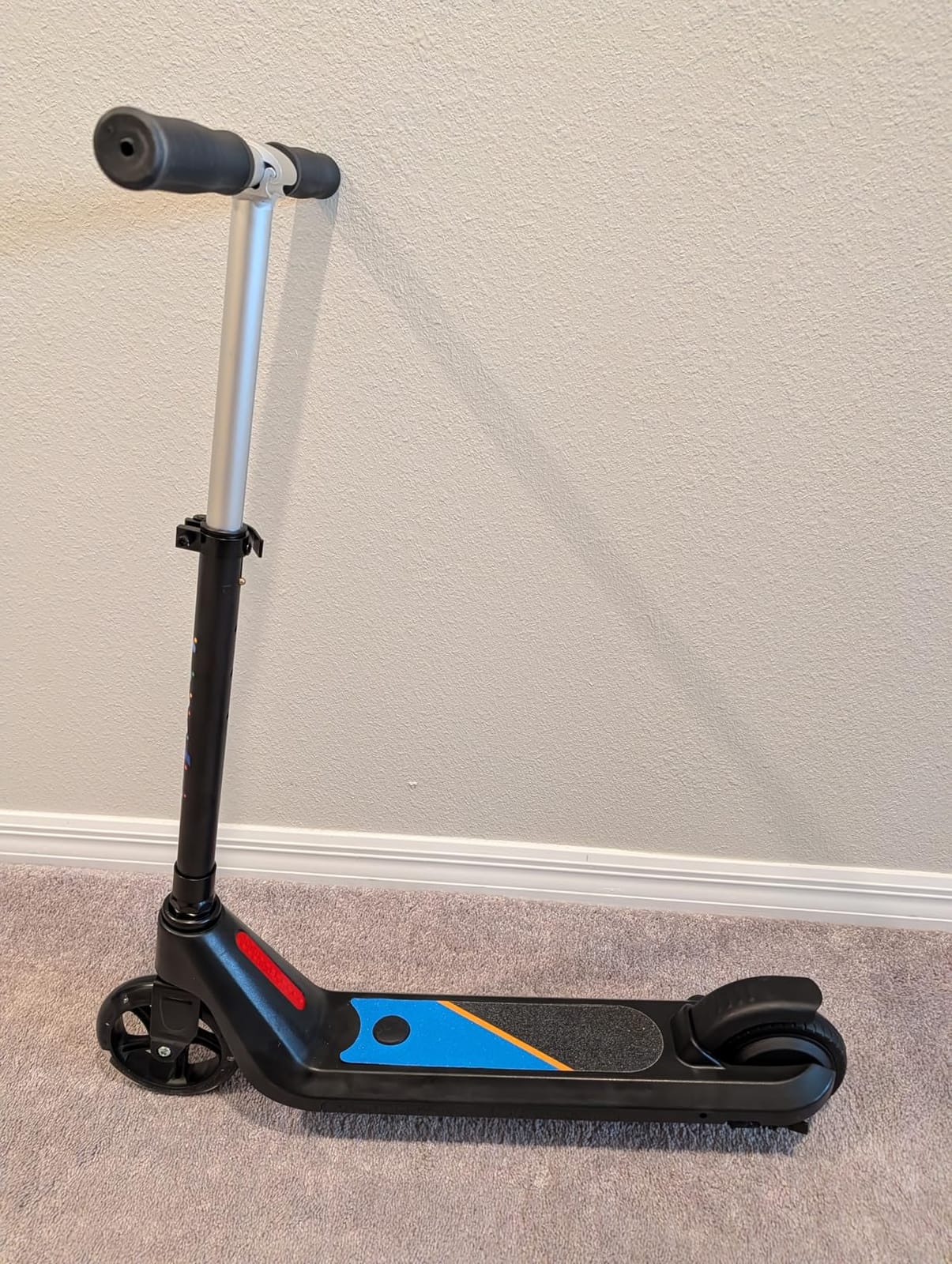 LINGTENG Electric Scooter for Kids Age of 6-9, Kick-Start Boost Scooter with Adjustable Speed and Height, Flash Wheel & Deck Lights customer photo 2