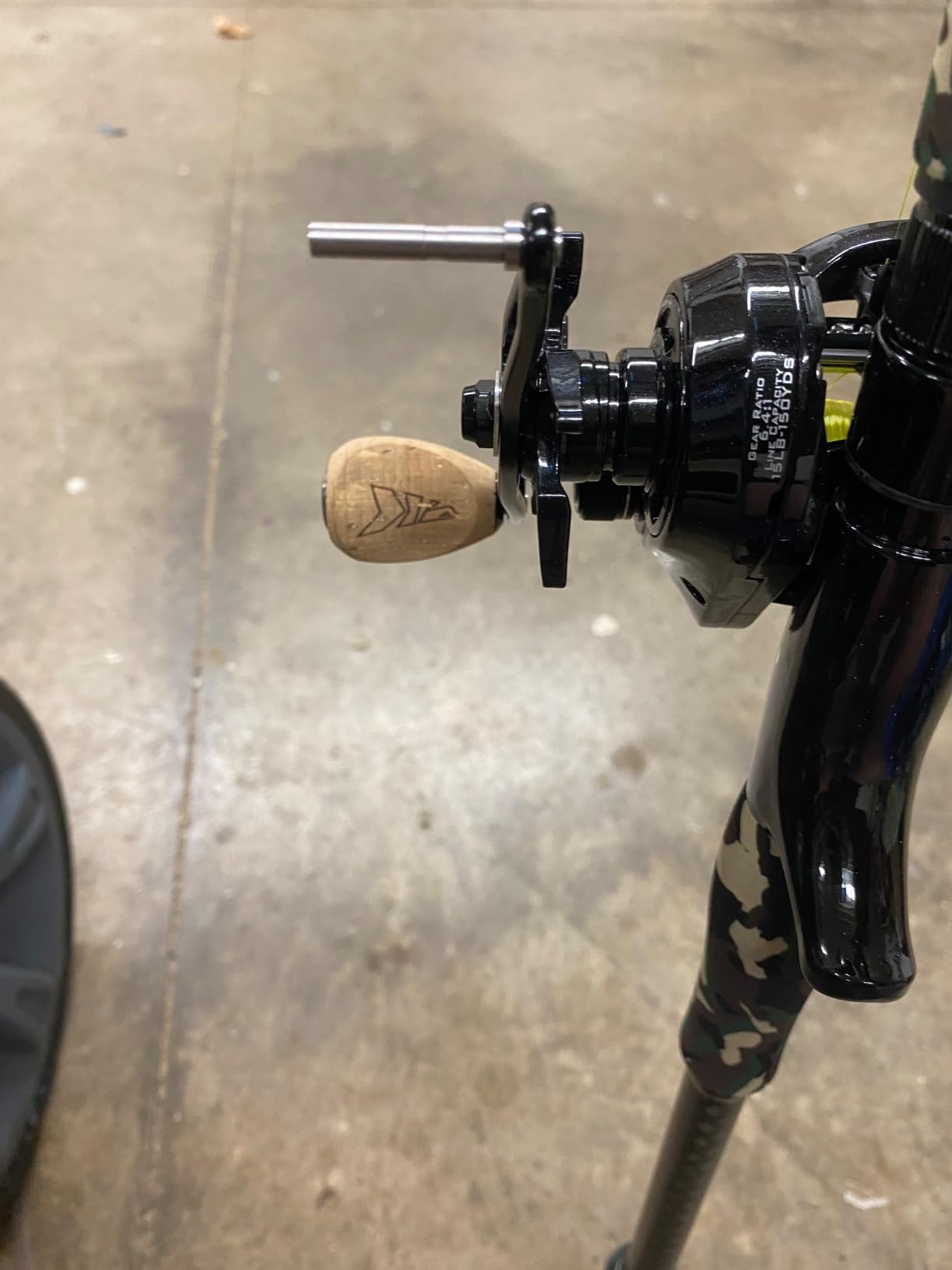 KastKing Megatron 100&200 Baitcasting Reels, Low Profile, High Capacity | Max Drag: 28.6 lb, 7+1 BB, 6.9 oz, Graphite Frame, CNC Aluminum Spool, 8-Button Magnetic Brakes, 3A Cork Handles customer photo 2