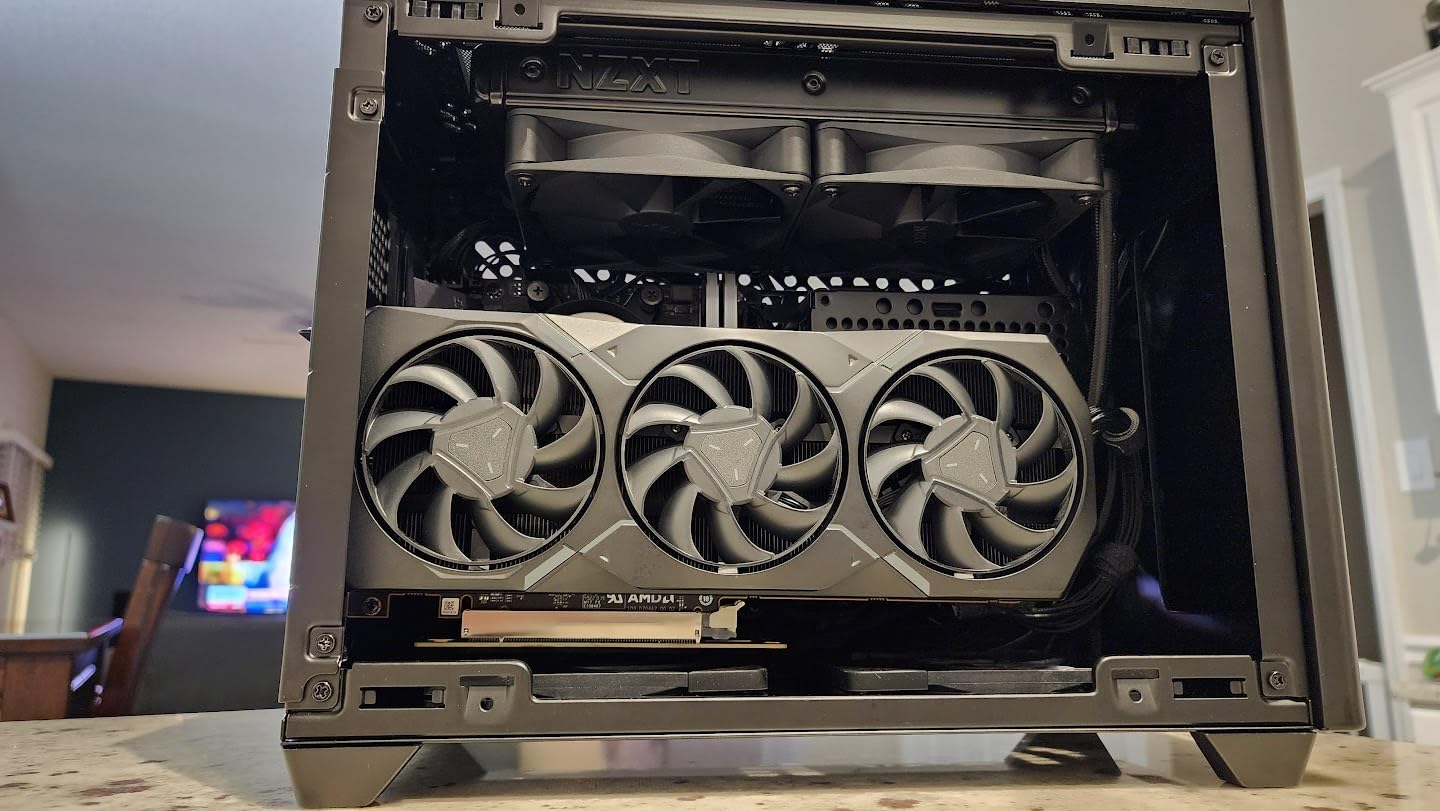 XFX Radeon RX 7900XT Gaming Graphics Card with 20GB GDDR6, AMD RDNA 3 RX-79TMBABF9 customer photo 2