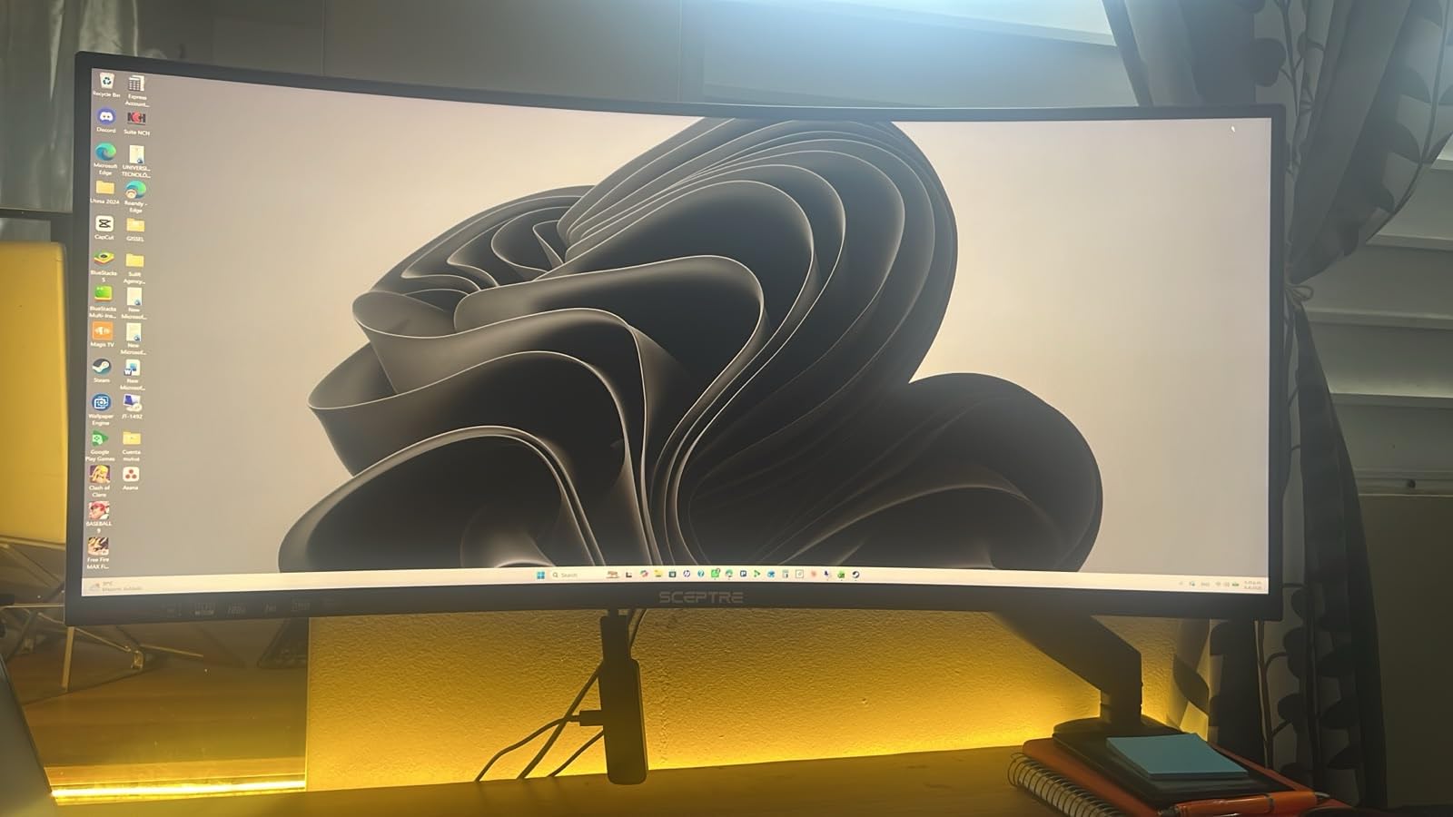 Sceptre 34-Inch Curved Ultrawide WQHD Monitor (3440 × 1440), R1500, up to 180Hz/165Hz, DisplayPort x2, 99% sRGB, 1ms, Built-in Speakers, Machine Black, 2025 (C345B-QUT168) customer photo 1
