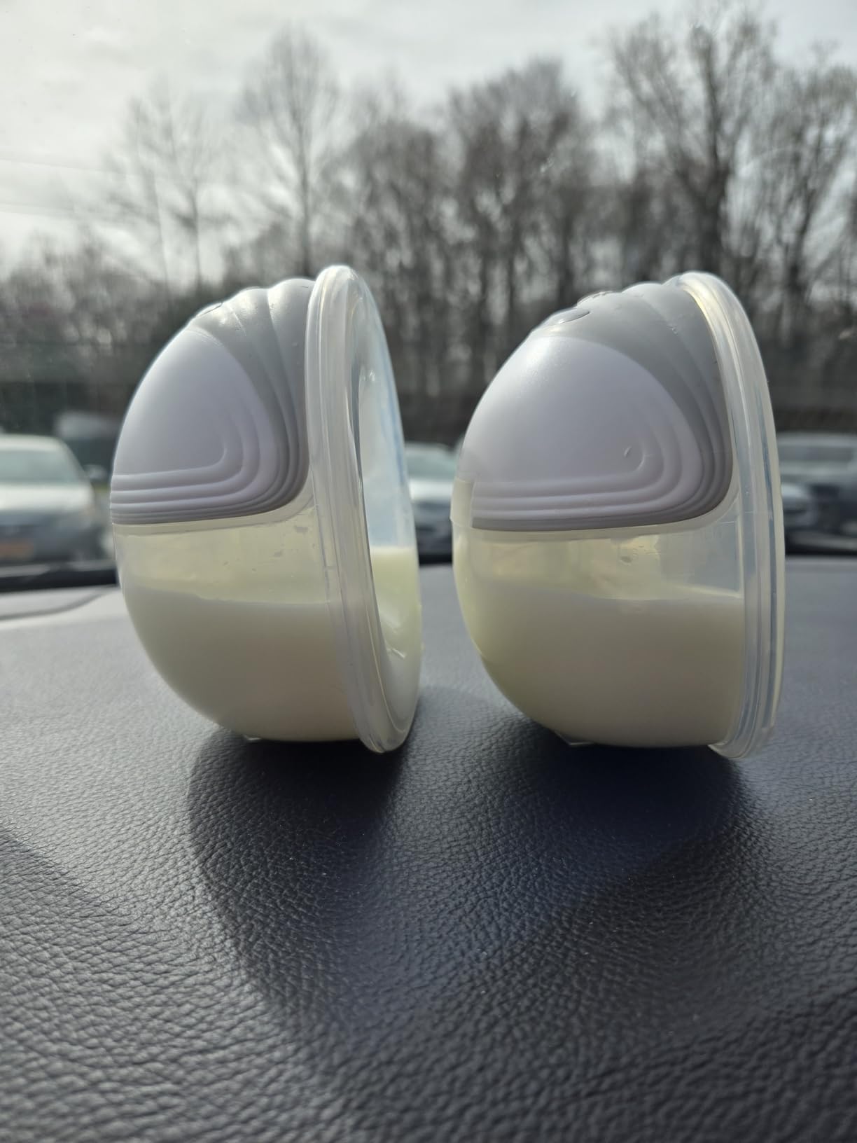 MomMed Wearable Breast Pump (Model S21) - Double Electric Hands-Free Breast Pump, Leak-Proof Design, 3 Modes (Stimulation, Expression, Auto) & 12 Vacuum Levels, Portable and Quiet customer photo 2