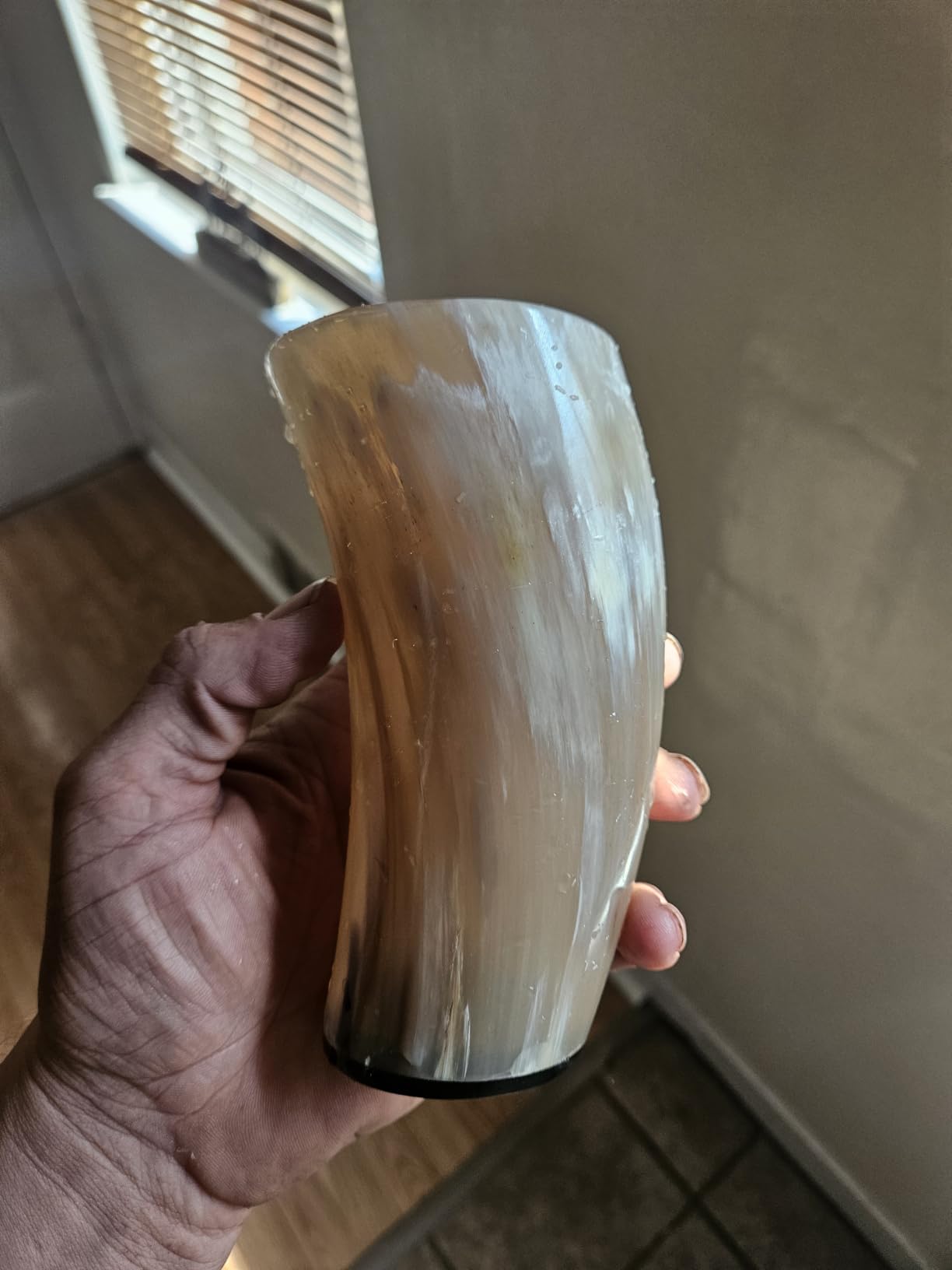 FENRIR Viking Drinking Horn Mug Set of 5 – Gifts for Men, Dad, Husband – Unique Viking Gift – Natural Ox Horn Cup with Thor Bottle Opener – For Beer, Ale, Mead (10 oz/Glass) customer photo 2