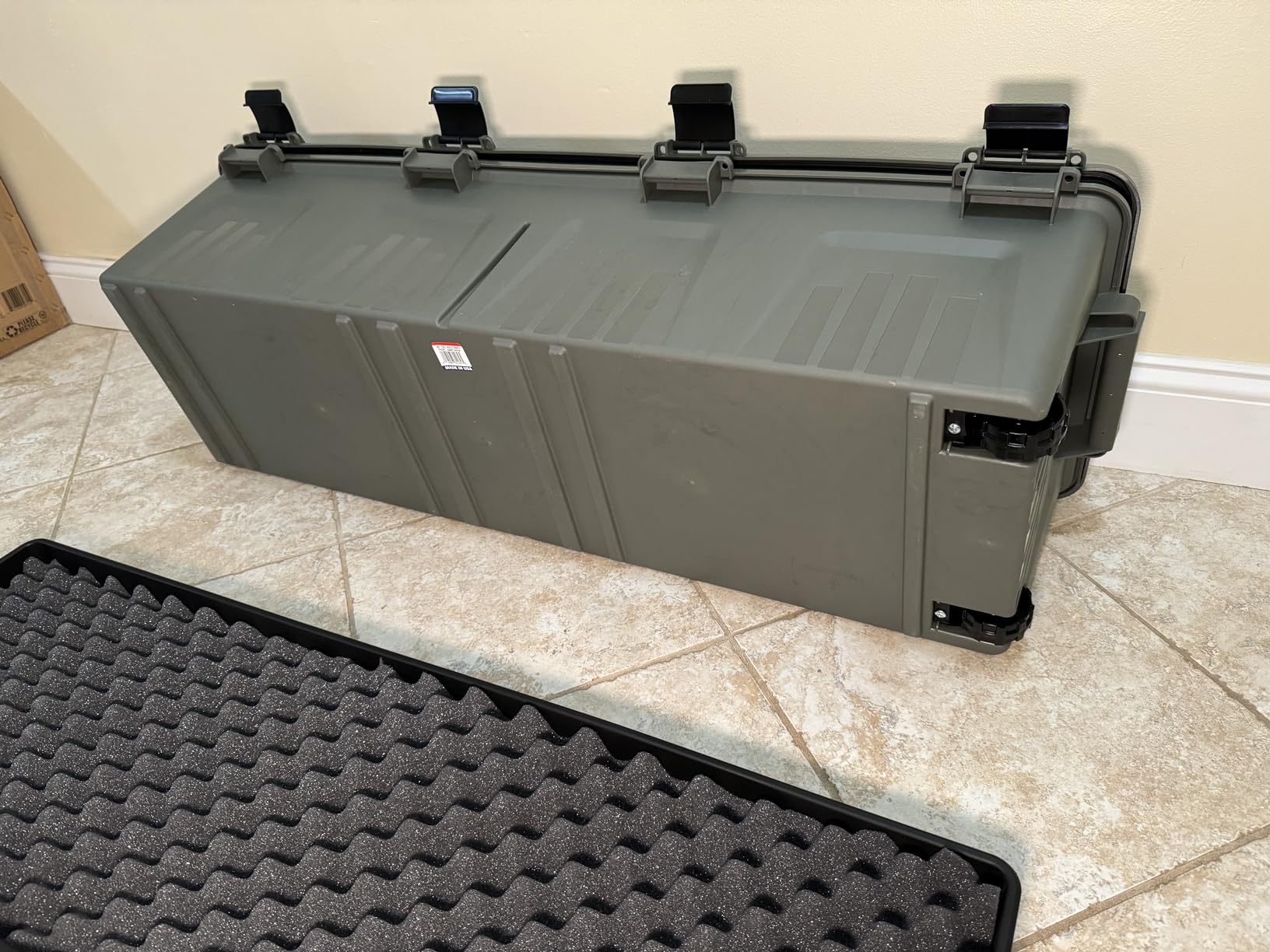 MTM TRC39 Tactical Rifle Crate with Wheels 39” Single Scope Hard Rifle Gun Carrying Case, Lockable All Weather Shooting Gear Storage Box ideal for Range or Field, Made in USA, Dark Earth customer photo 2