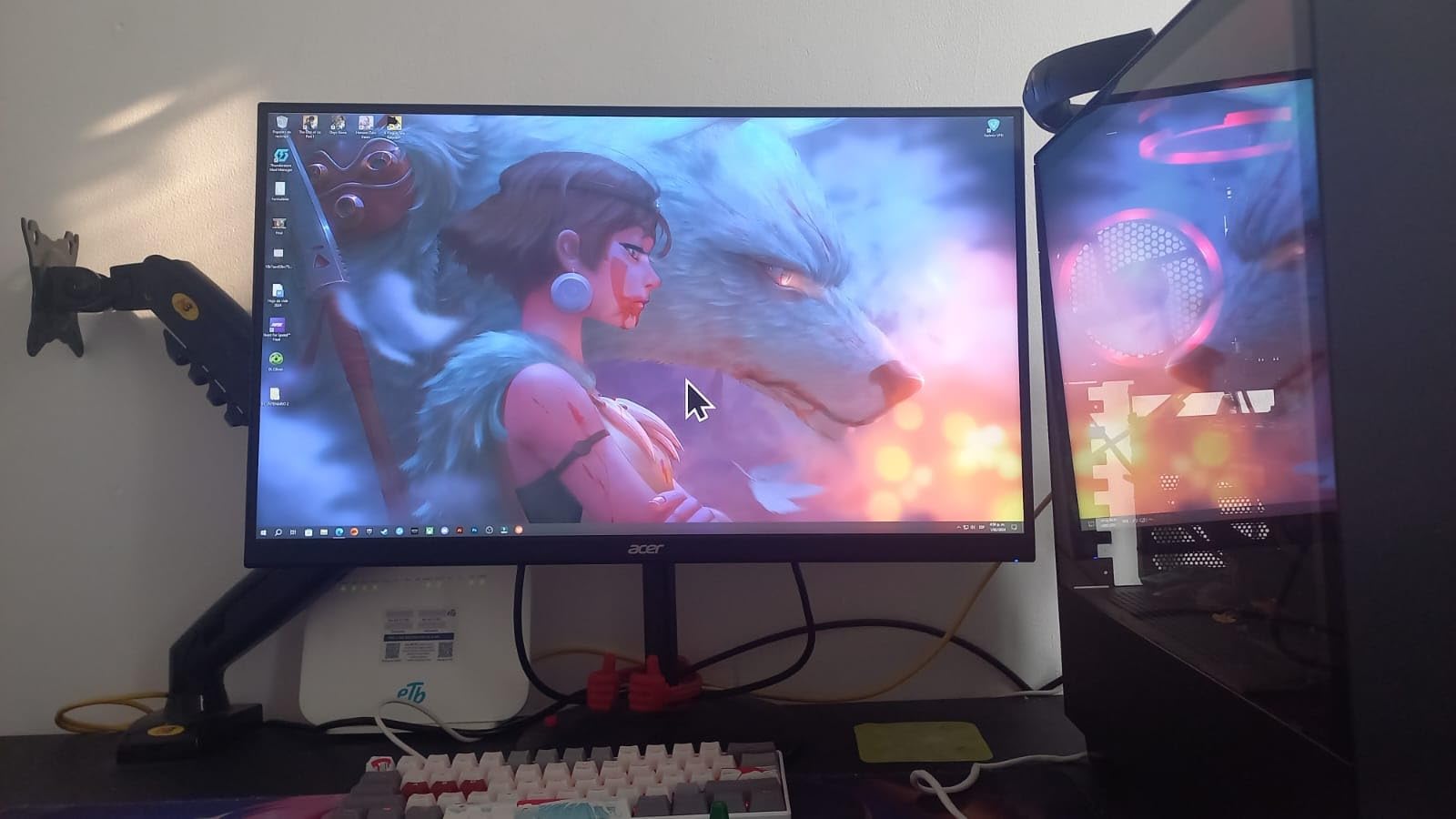 Acer Nitro 27in QHD 2560x1440 IPS 180Hz Gaming Monitor XV271U M3bmiiprx customer photo 1