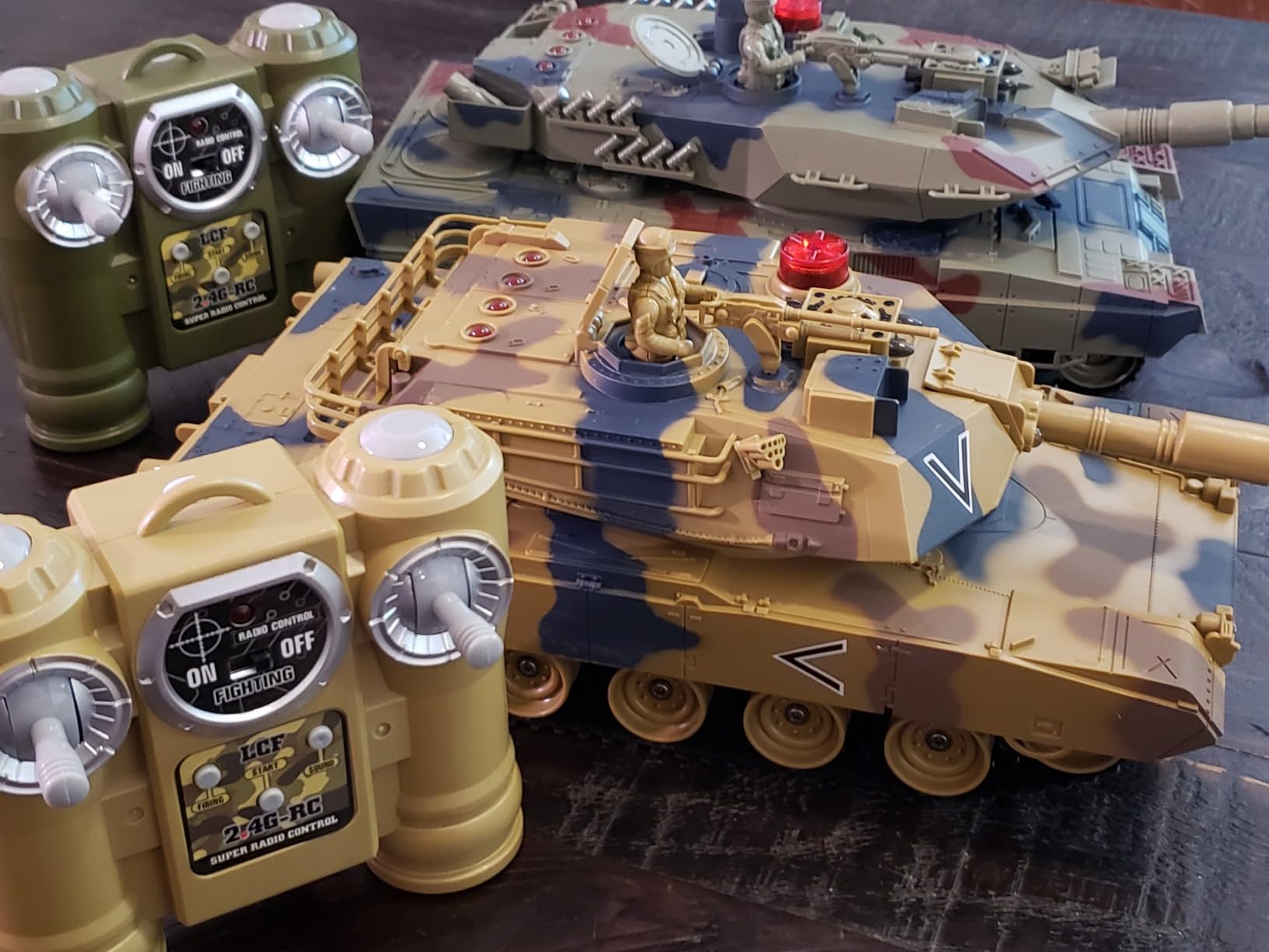 RC Tank Set, Army Battle Tanks with Spray,Remote Control Military Toys Set customer photo 2
