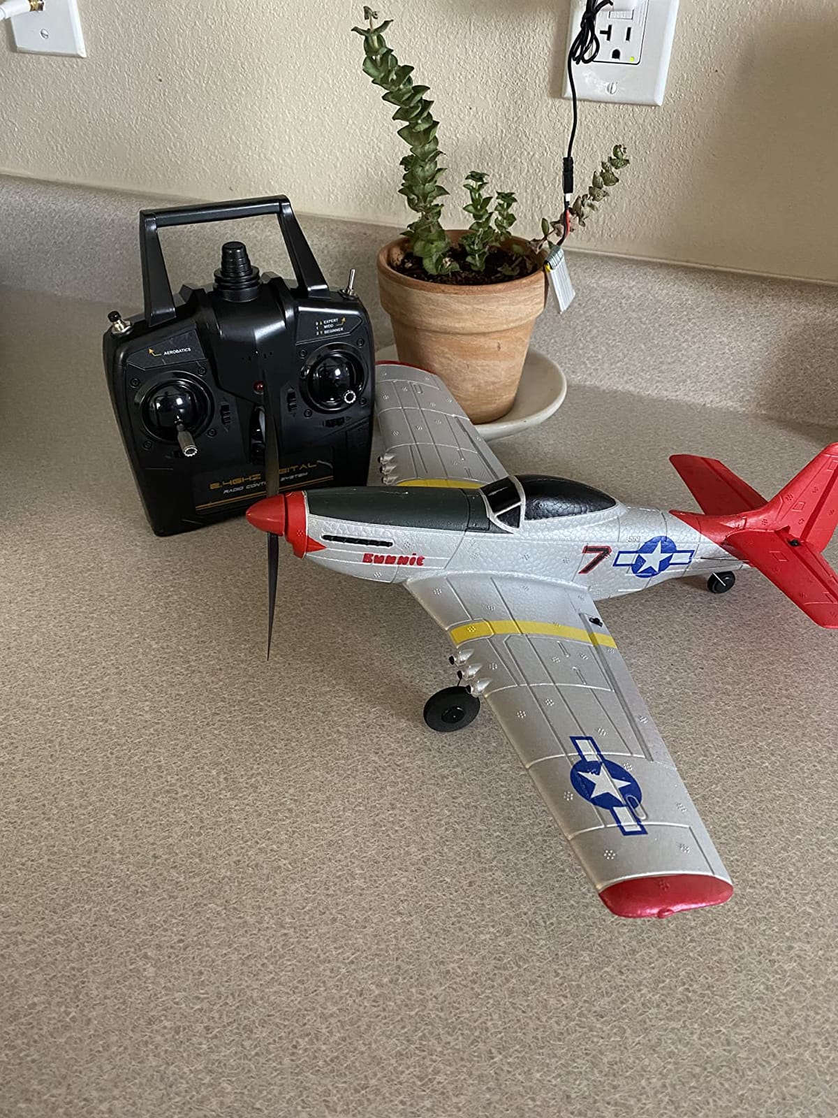 volantexrc RC Plane, 4CH Remote Control Airplane for Beginners & Adults | P51D Mustang Fighter RTF, 6-Axis Gyro, 3 Modes & Aerobatics, Easy to Fly, 2.4GHz Radio Controlled Aircraft, Red customer photo 2