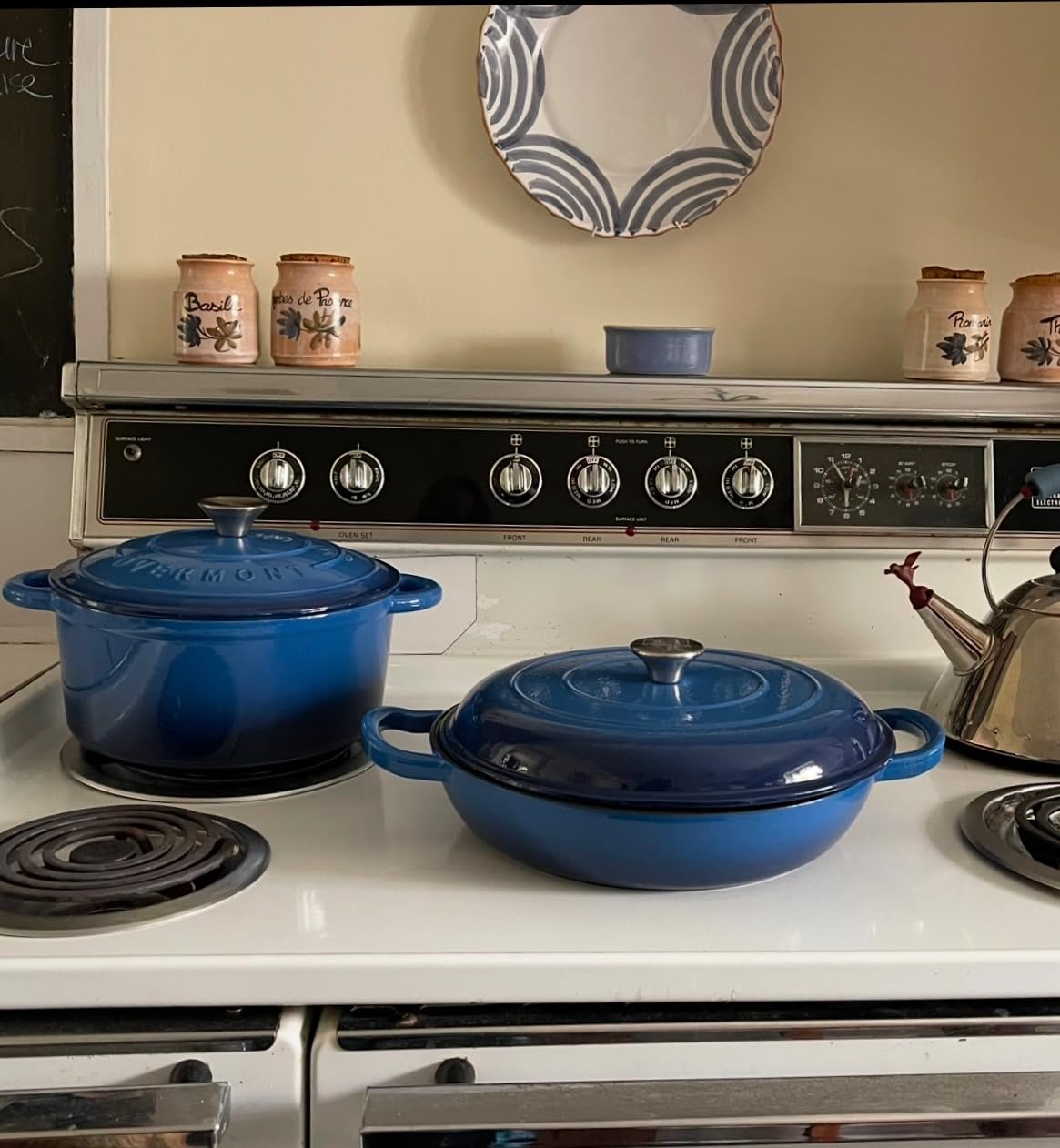 Overmont Enameled Cast Iron Dutch Oven - 3.8 QT Shallow Braiser with Recipe customer photo 1