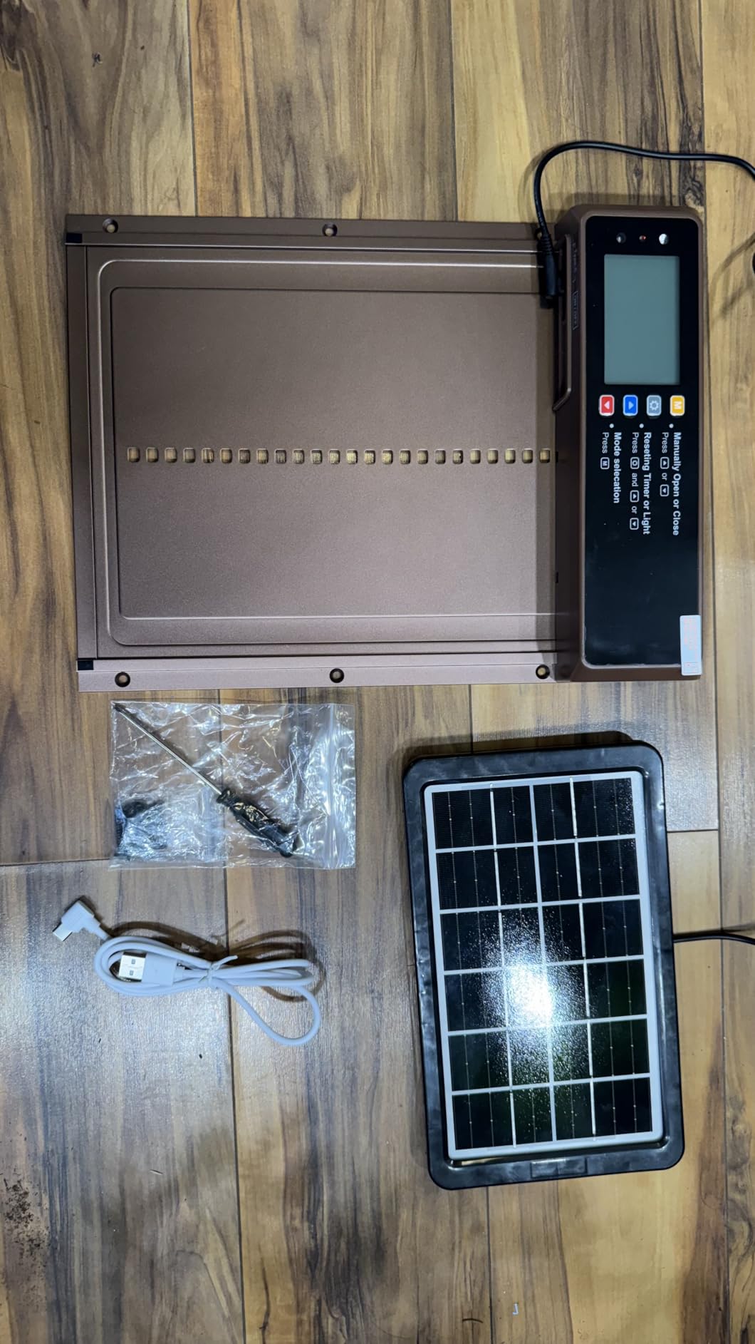 Automatic Chicken Coop Door Solar Powered with Timer & Light Sensor customer photo 2
