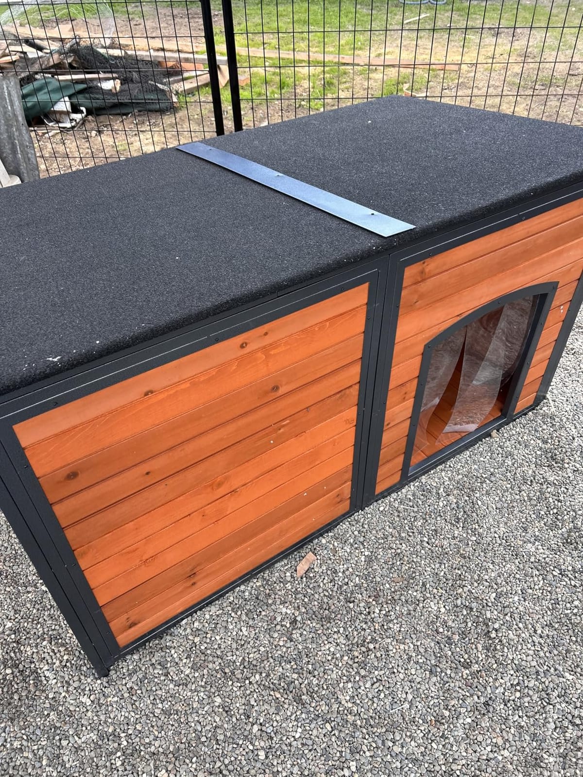Outdoor Insulated Wooden Dog House Weatherproof Chew Resistant Metal Frame customer photo 2