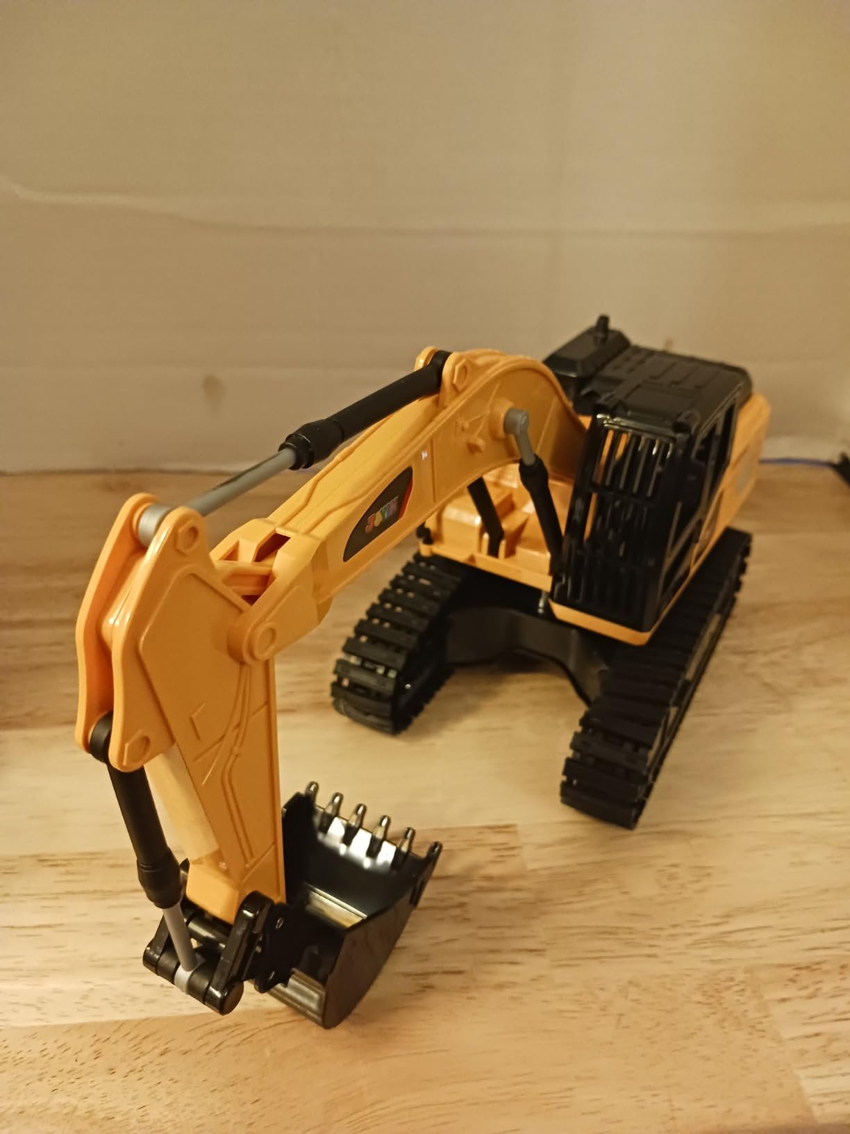 JOYIN Remote Control Excavator Toys for Boys, 2.4Ghz RC Play Excavator with Light, Construction Toys for Boys Birthday Gift 4-7 8-12 Year Old Kids customer photo 1