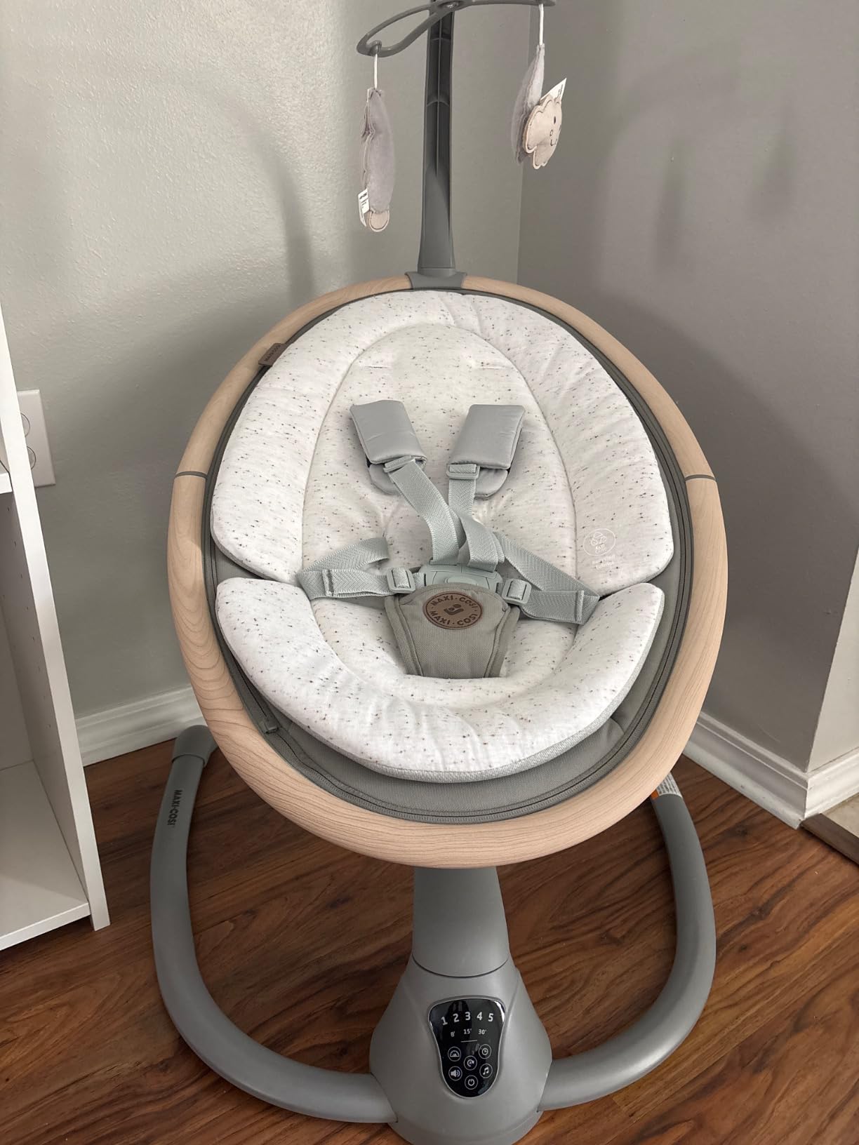 Maxi-Cosi Cassia Smart Baby Swing for Infants, Portable, Foldable Infant Swing with Music, 360 Rotation, 5 Speeds, 12 Melodies, EcoCare Fabric, Auto Motion Sensor, 2 Reclines, Classic Oat customer photo 1