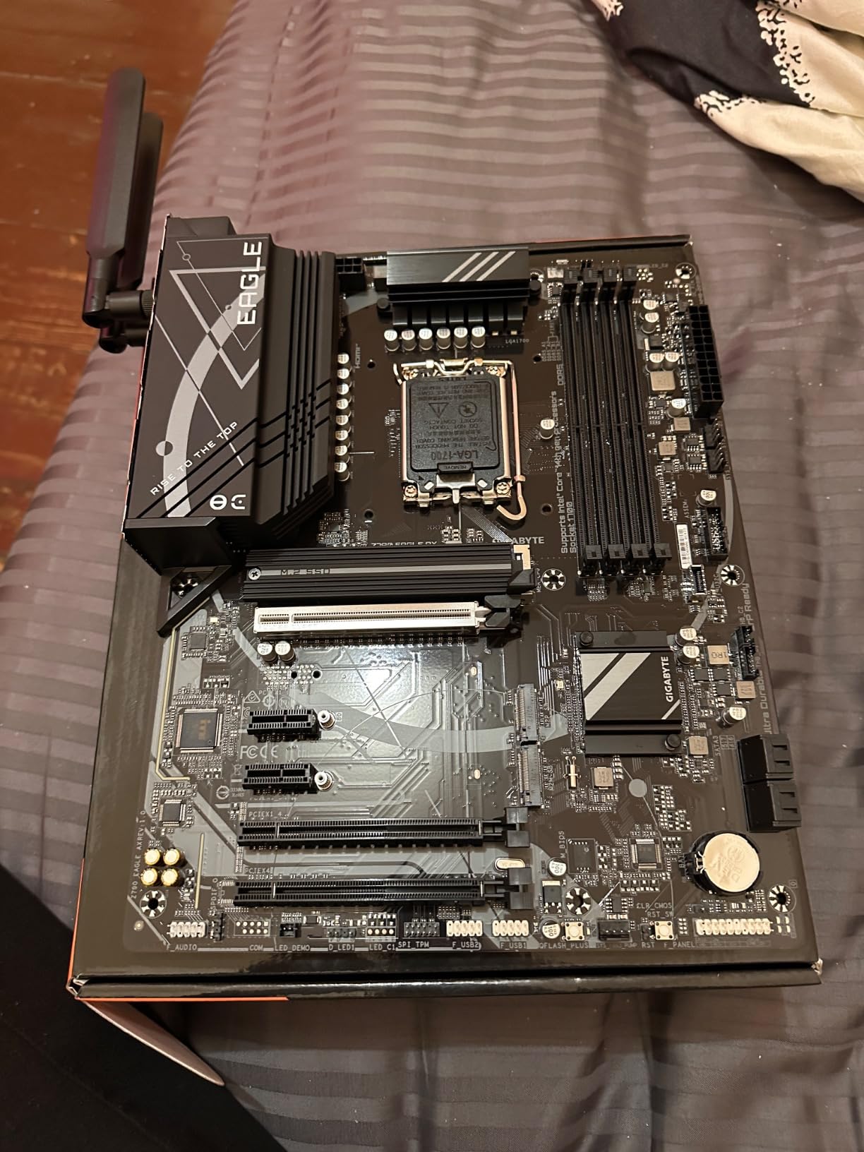 GIGABYTE Z790 Eagle AX LGA 1700 ATX Motherboard, Support Intel Core 14th/13th/12th Gen, DDR5, 12+1+1 Power Phase, 3X M.2, PCIe 5.0, USB-C 3.2, WIFI6E, 2.5GbE, Q-Flash, EZ-Latch, RGB Fusion customer photo 1