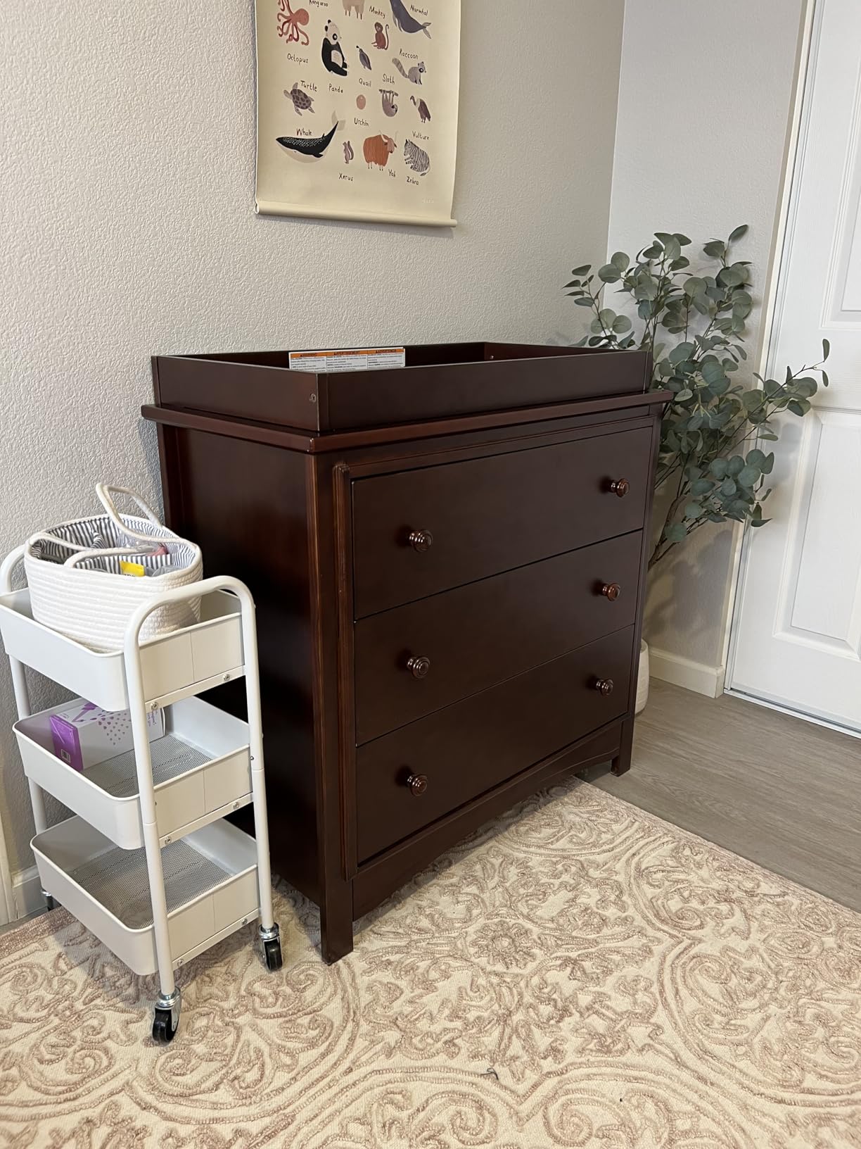 Delta Children Perry 3 Drawer Dresser with Changing Top and Interlocking Drawers, Walnut Espresso customer photo 2