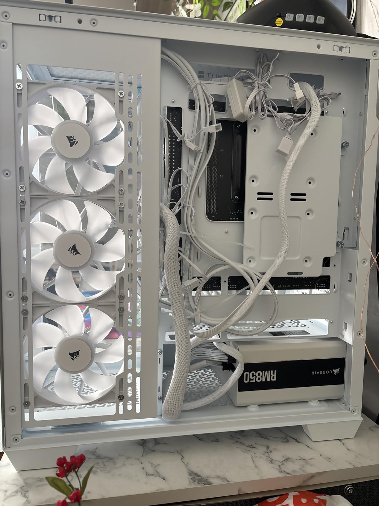 CORSAIR iCUE Link 3500X RGB Mid-Tower ATX PC Case – Panoramic Tempered Glass – Reverse Connection Motherboard Compatible – 3X CORSAIR iCUE Link RX120 RGB Fans Included – Black customer photo 1