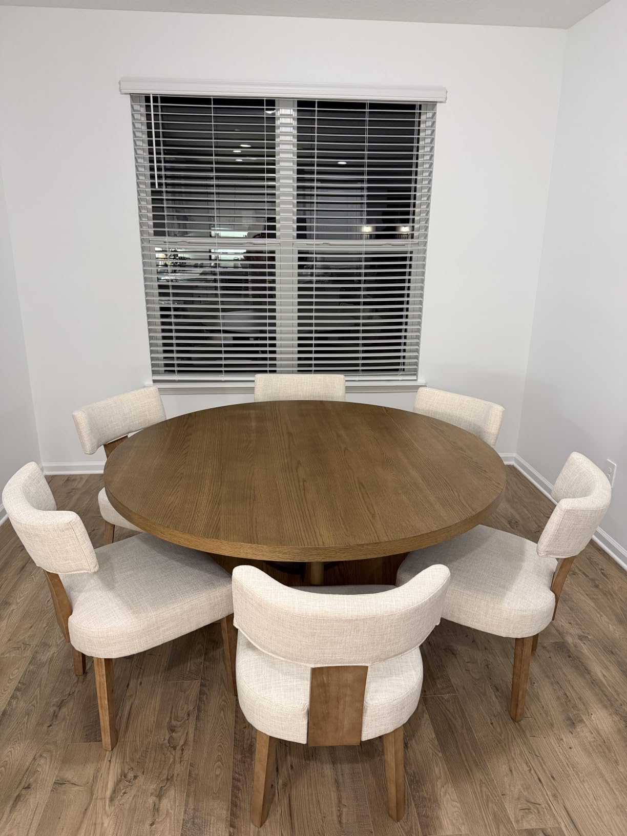 HNY Mid Century Modern Dining Chairs Set of 4, Upholstered Linen Kitchen & Dining Room Chairs with Ergonomic Curved Backrest, Solid Wood Legs, Farmhouse Accent Chair for Home, Apartment, Beige customer photo 2